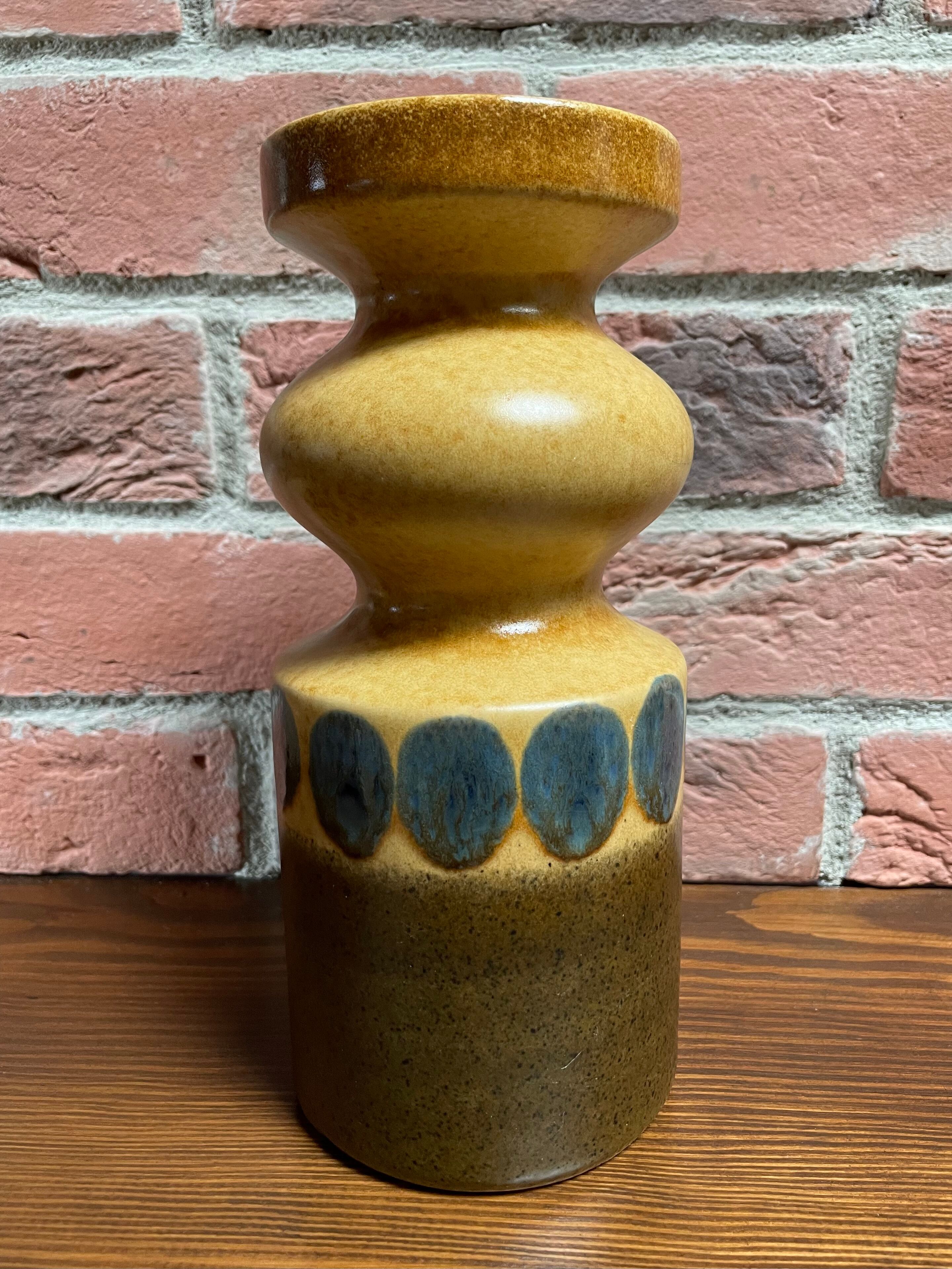 Vase est-allemand de la RDA en jaune, marron et bleu, VEB Haldensleben 3077B,