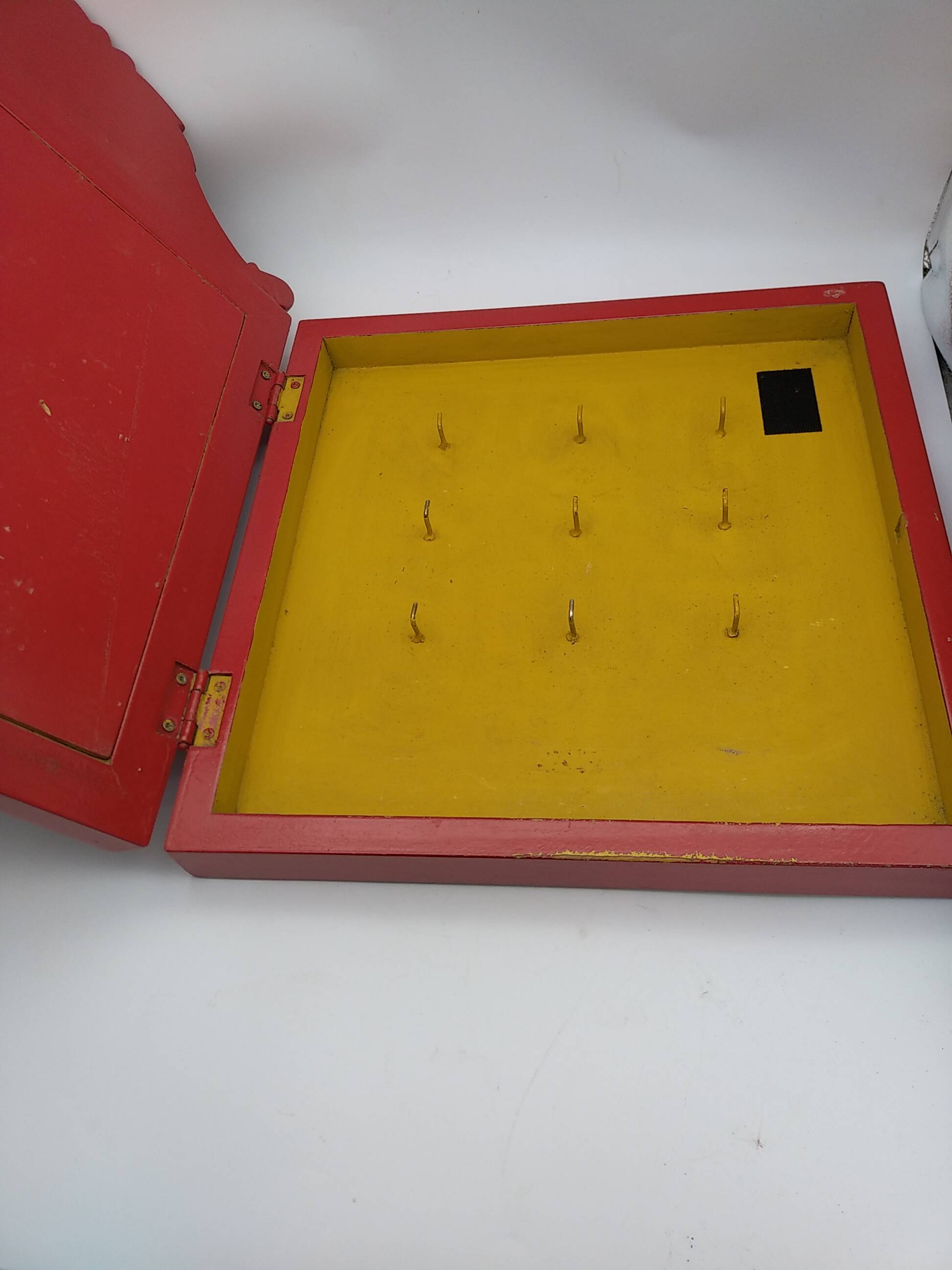 Wooden wall key holder mirror.Country Corner.