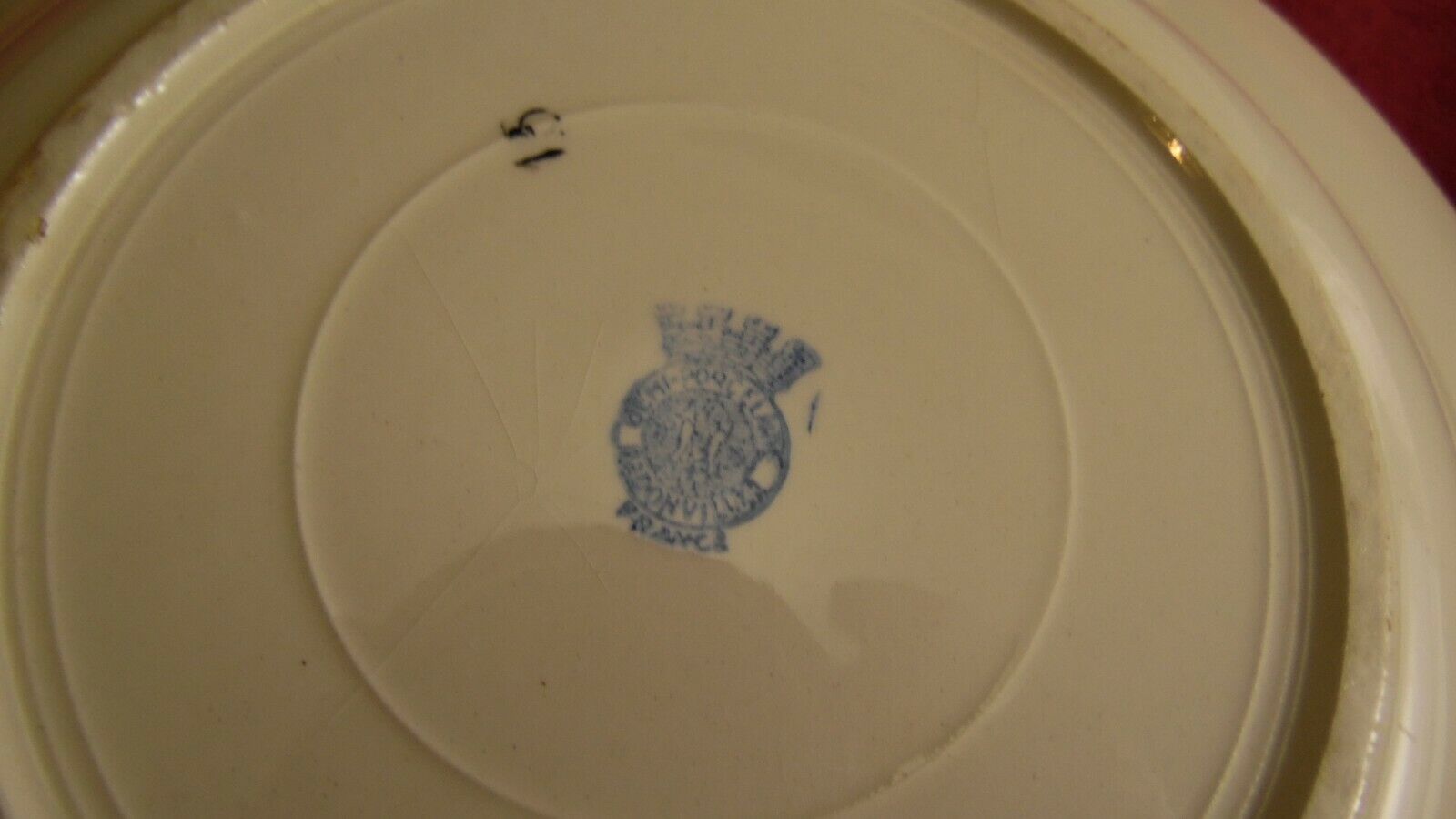 Service of 6 hollow plates in Faince of Badonviller decoration of red bevels