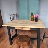 Farm table
