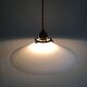 Suspension en opaline blanche et griffe en laiton