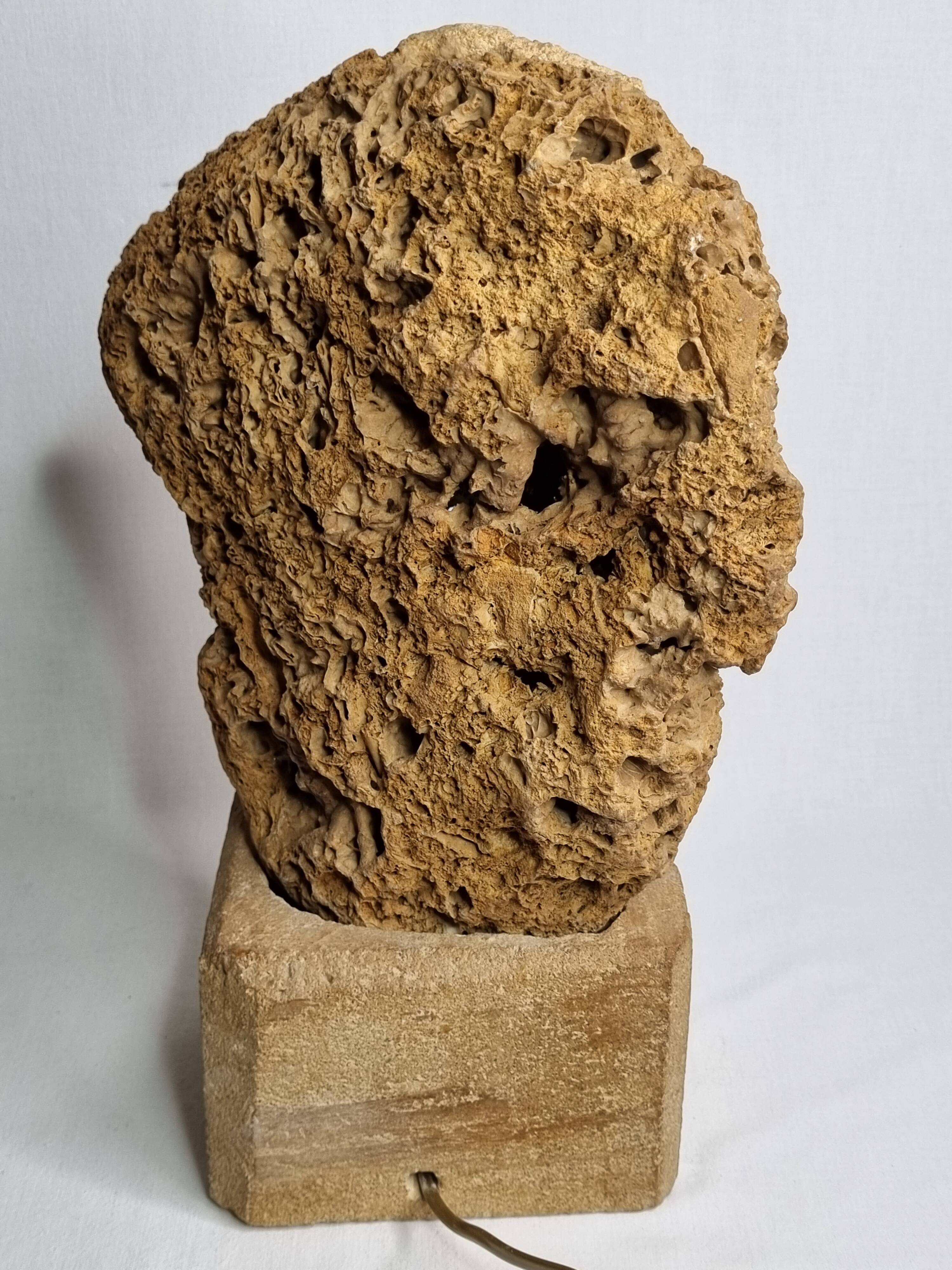 Sculptural lamp in openwork mineral concretion, brutalist style – 42 cm