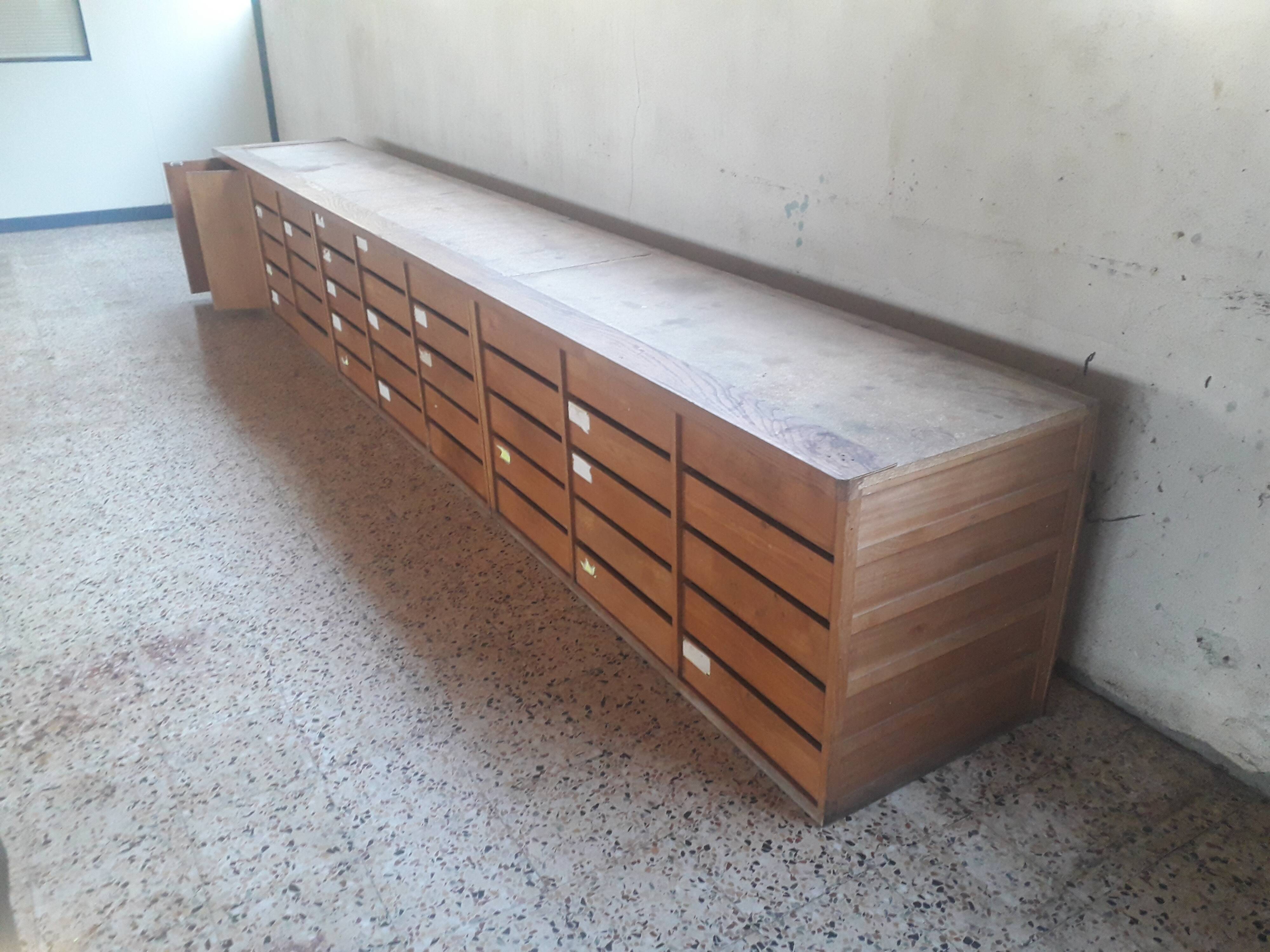 Cabinet with drawers 50 years, 450cm