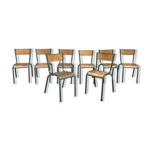 Série de 8 anciennes chaises d'écoles