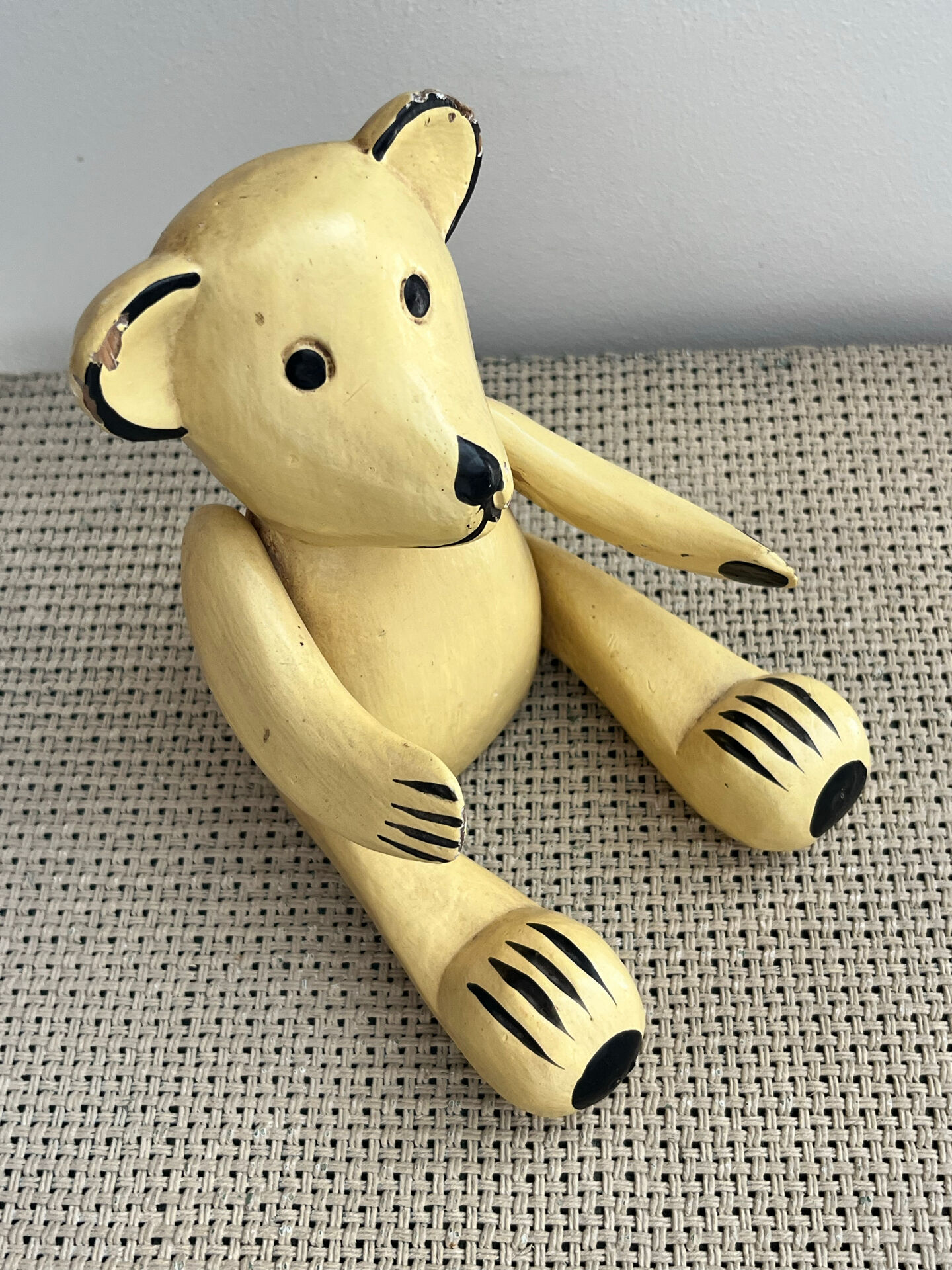 Ours in articulated wood