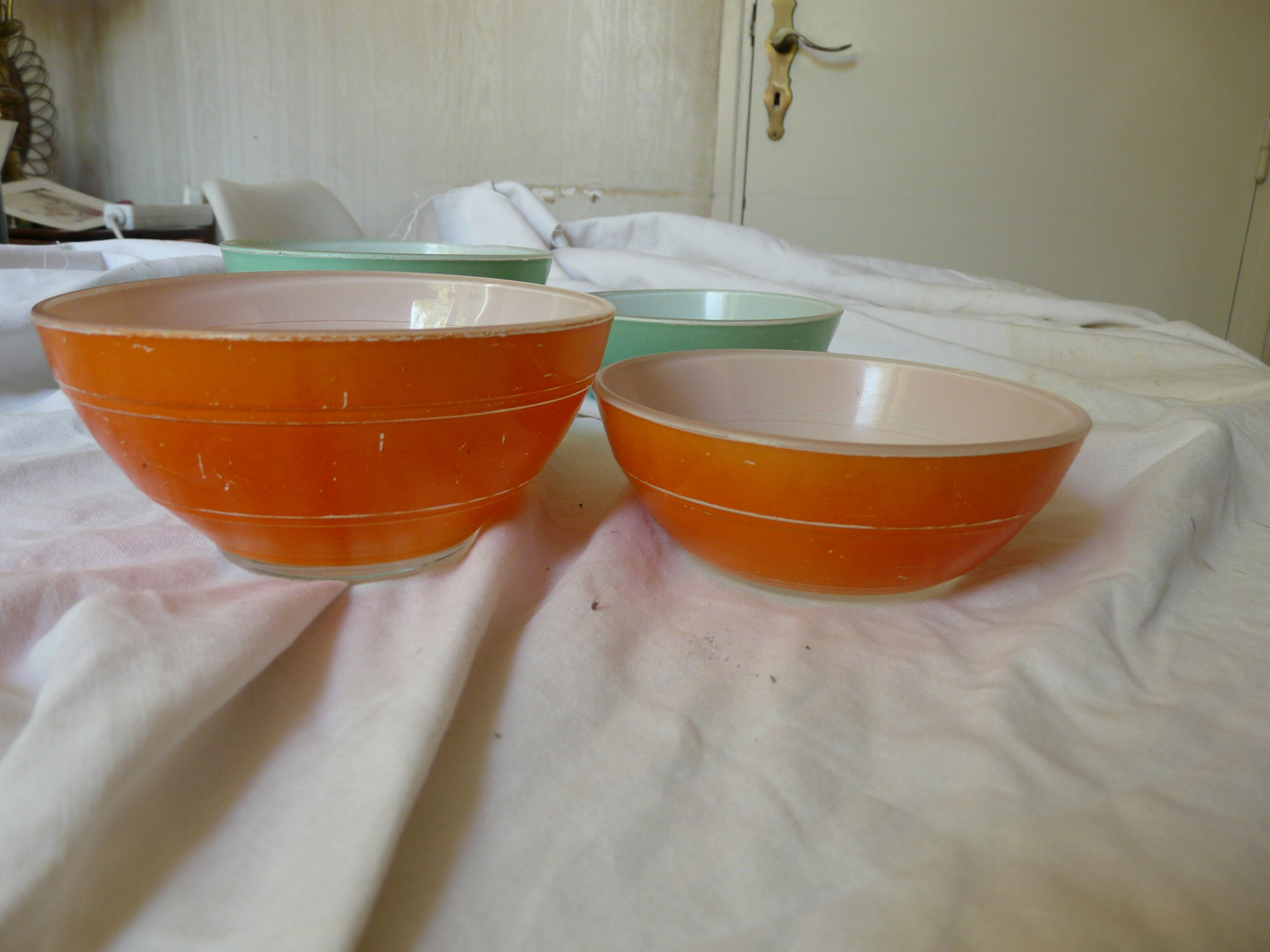 4 green and orange bowls duralex 70s
