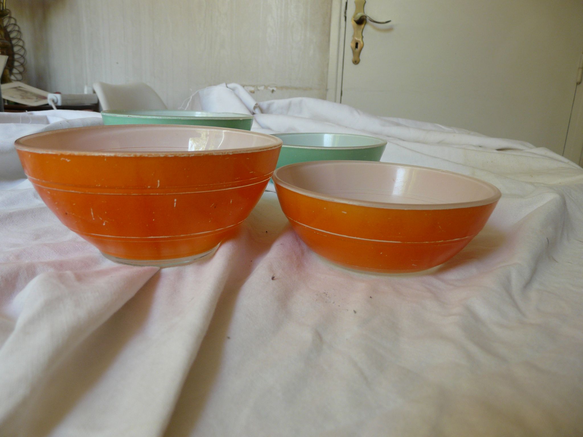 4 green and orange bowls duralex 70s