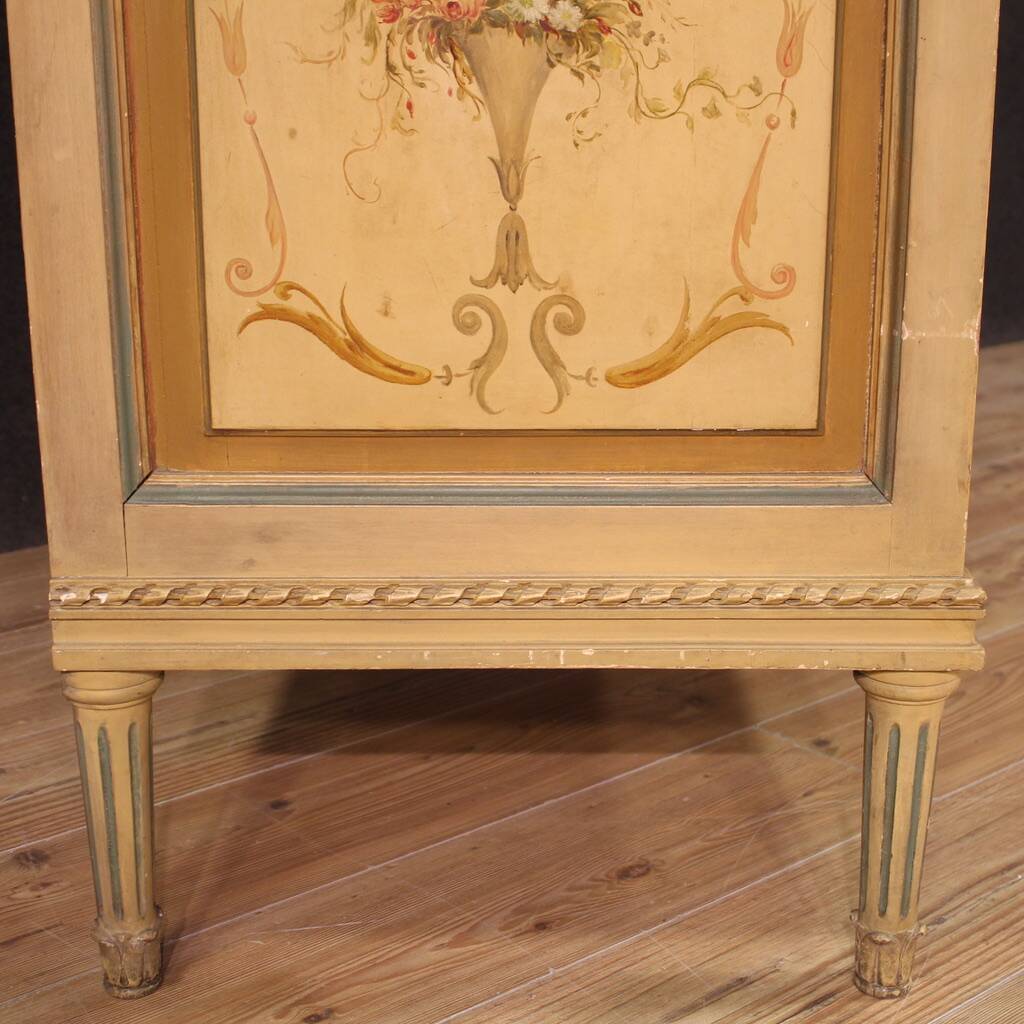 Commode en bois laqué avec miroir style Louis XVI