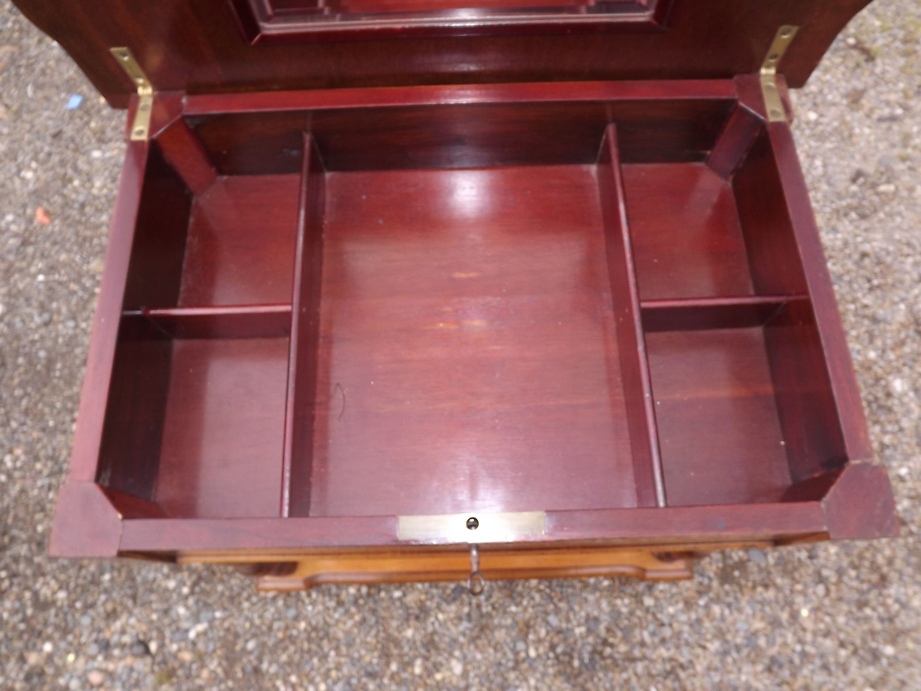 Art Nouveau school worker Nancy