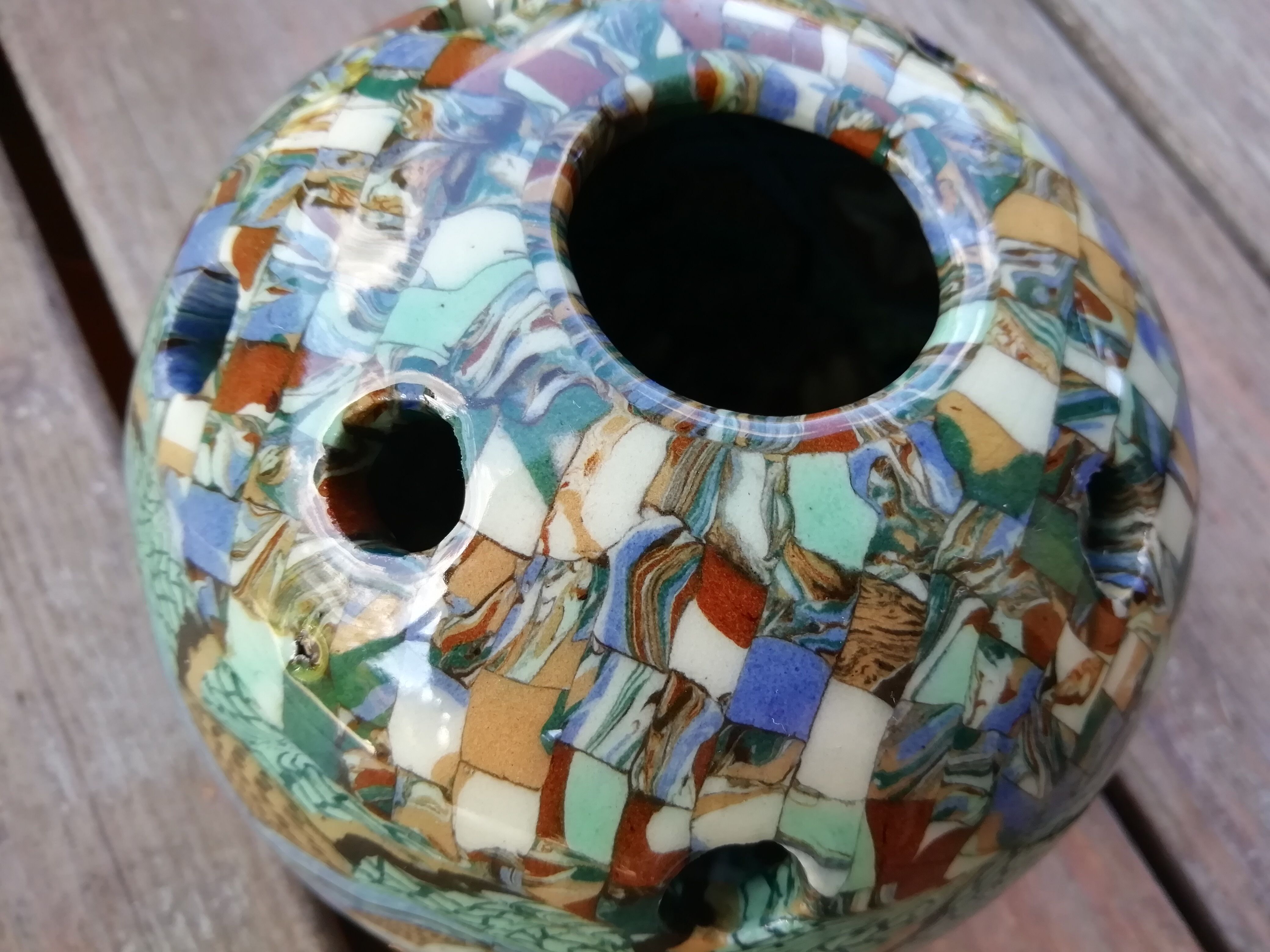 Vase stings flowers gerbino