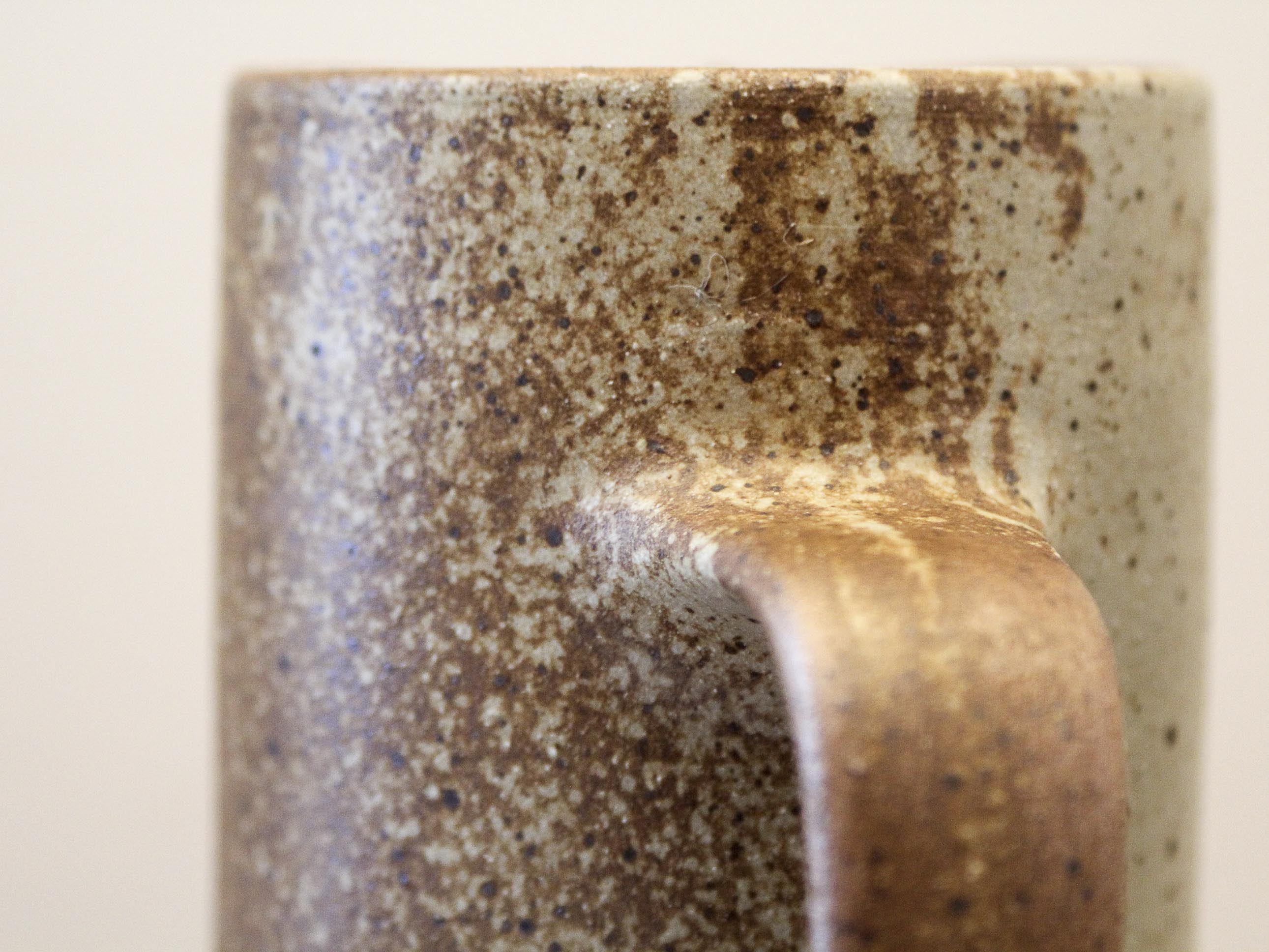 Pitcher in sandstone pyrity signed