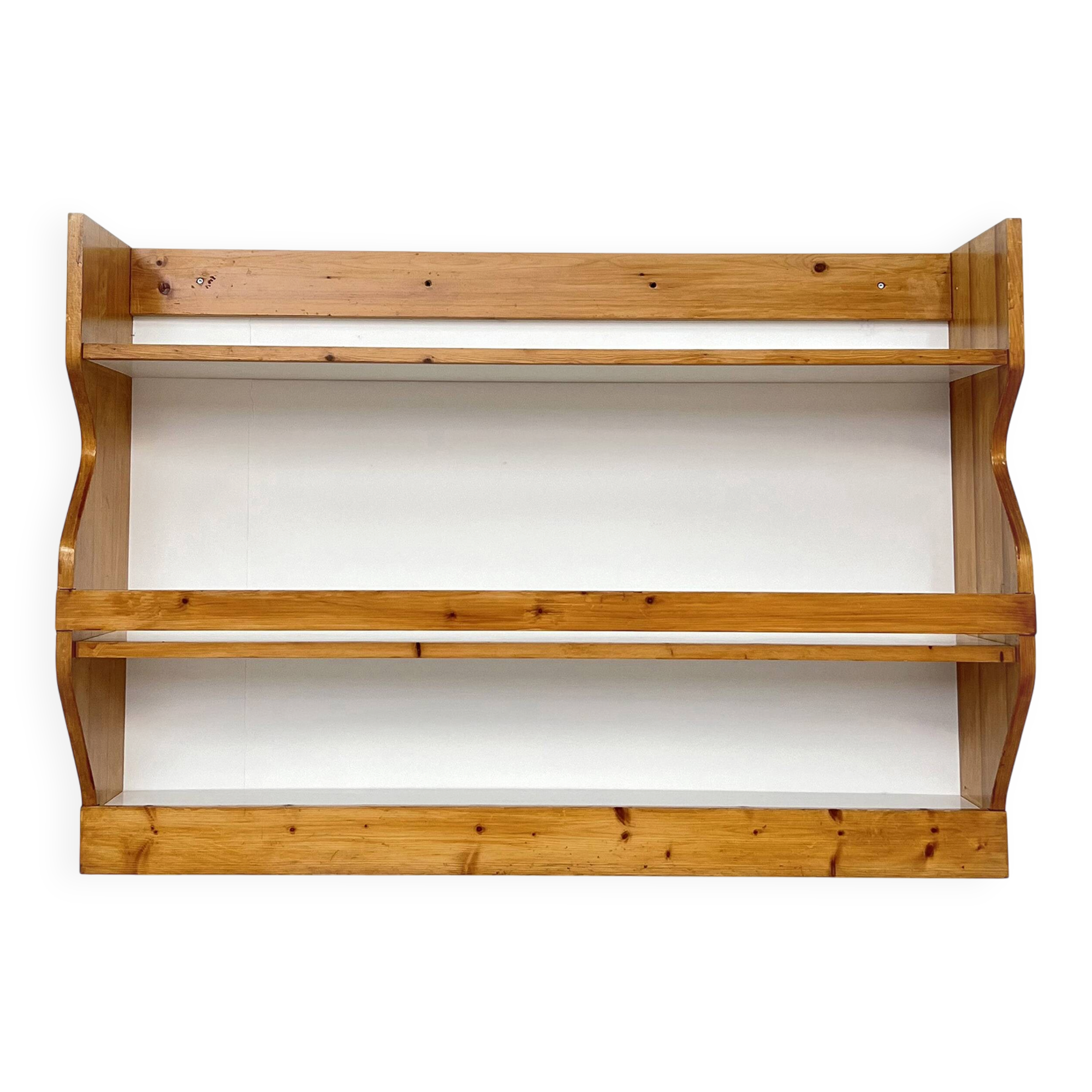 Wall-mounted pine sideboard by Charlotte Perriand from Les Arcs 1800, circa 1970.