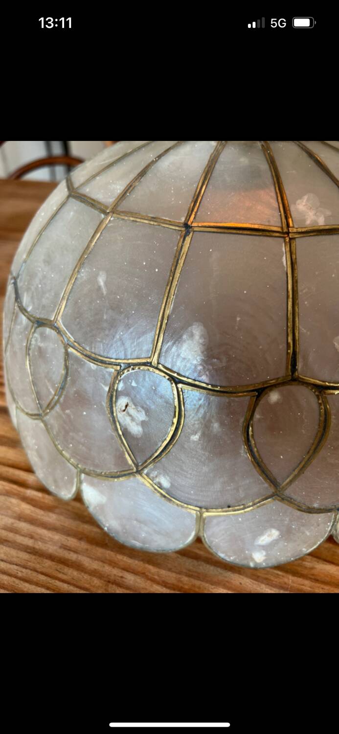 Vintage pendant in mother-of-pearl and brass, 1970s.