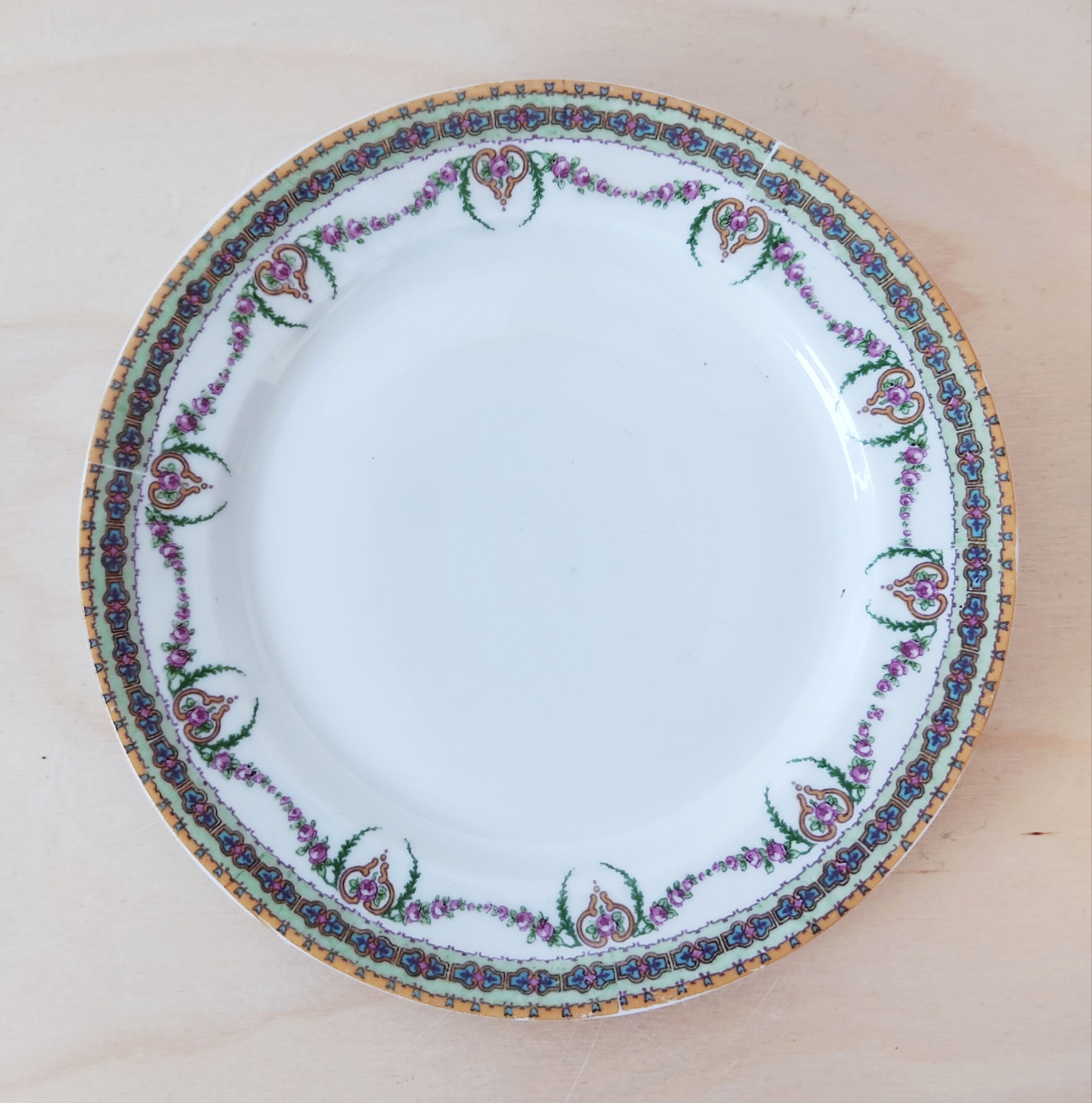 Set of 8 dessert plates and one Limoges dish