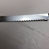 Bread knife