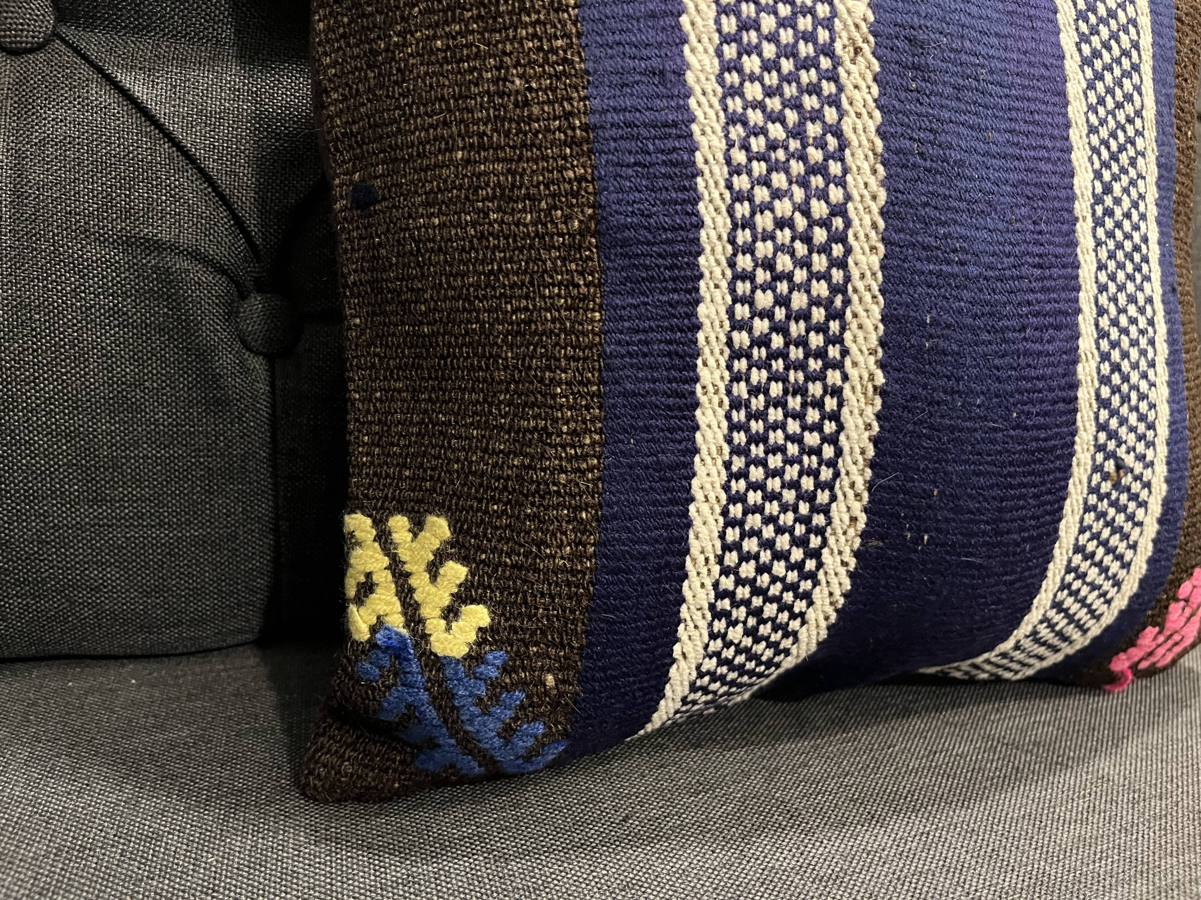 Housse de coussin vintage foncé