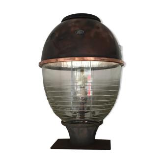 Holophane lamp