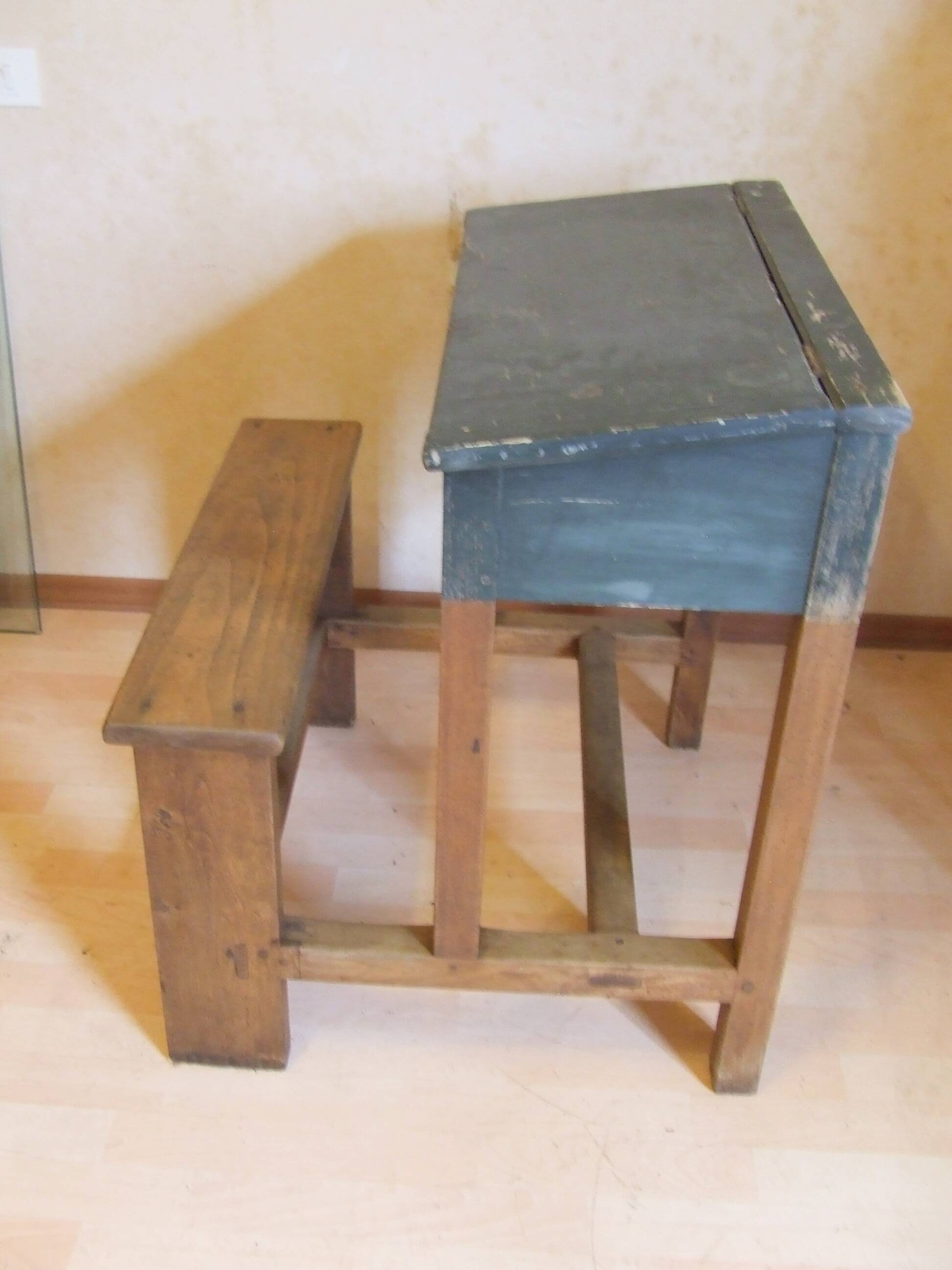 School desk