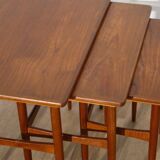 Tables gigognes danoises en teck 1960