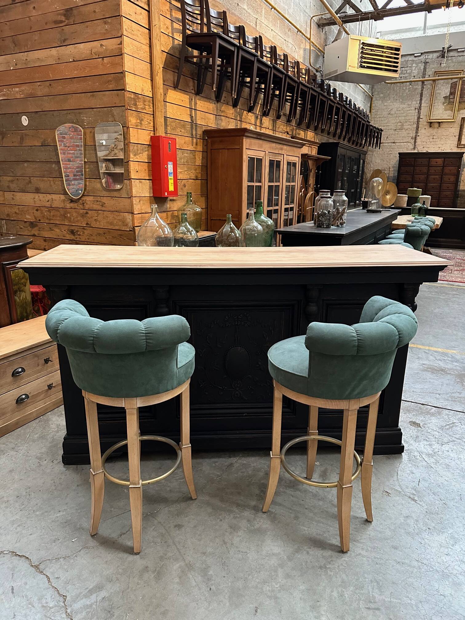 Early 20th century bar counter