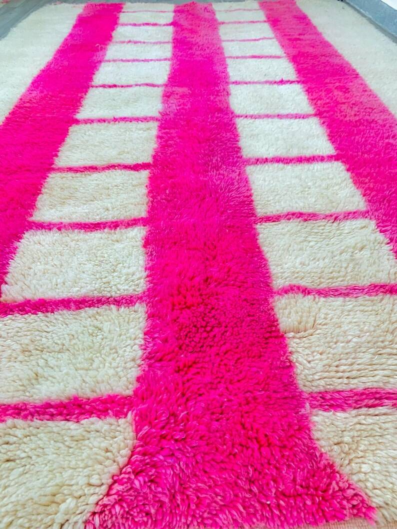 Handmade Moroccan rug 250cm x 150cm