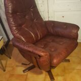 Superb relax armchair in burgundy leather "G Möbel Sweden".