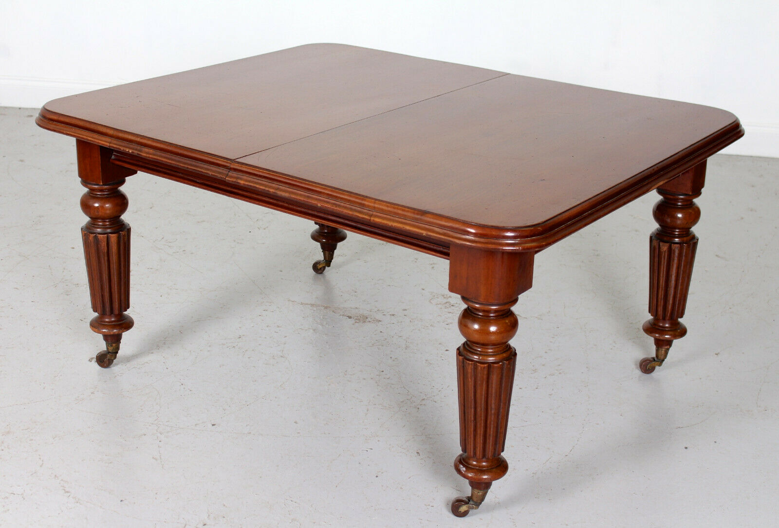 19Th Century mahogany dining table