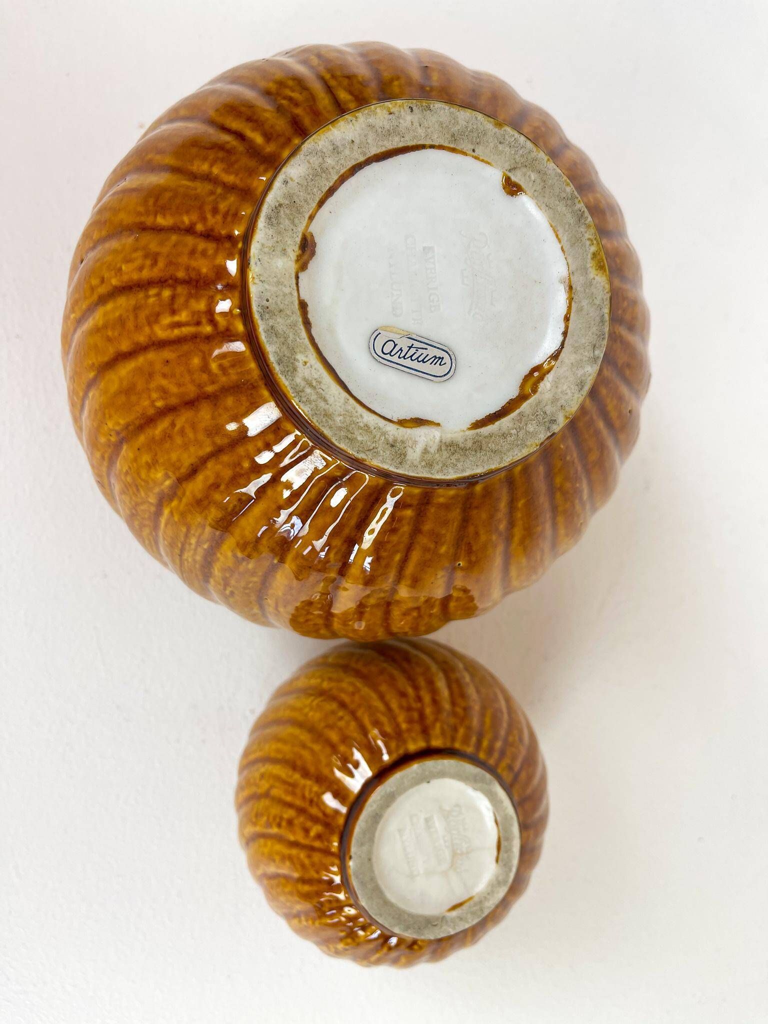 Rare pair of mid-century modern vases by Gunnar Nylund, Rörstrand, Sweden, 1940s.