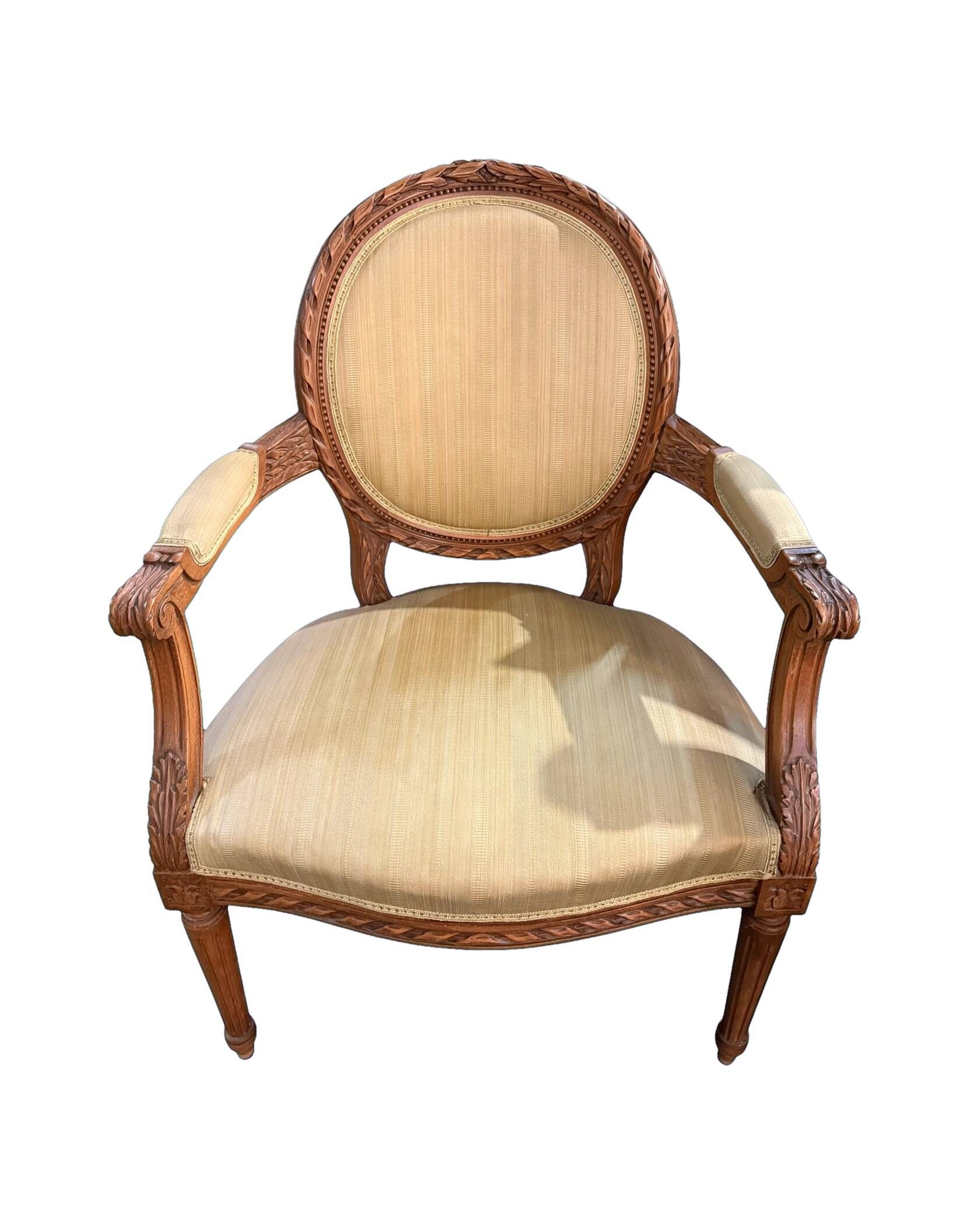 Pair of medallion back armchairs in Louis XVI style - late 19th century