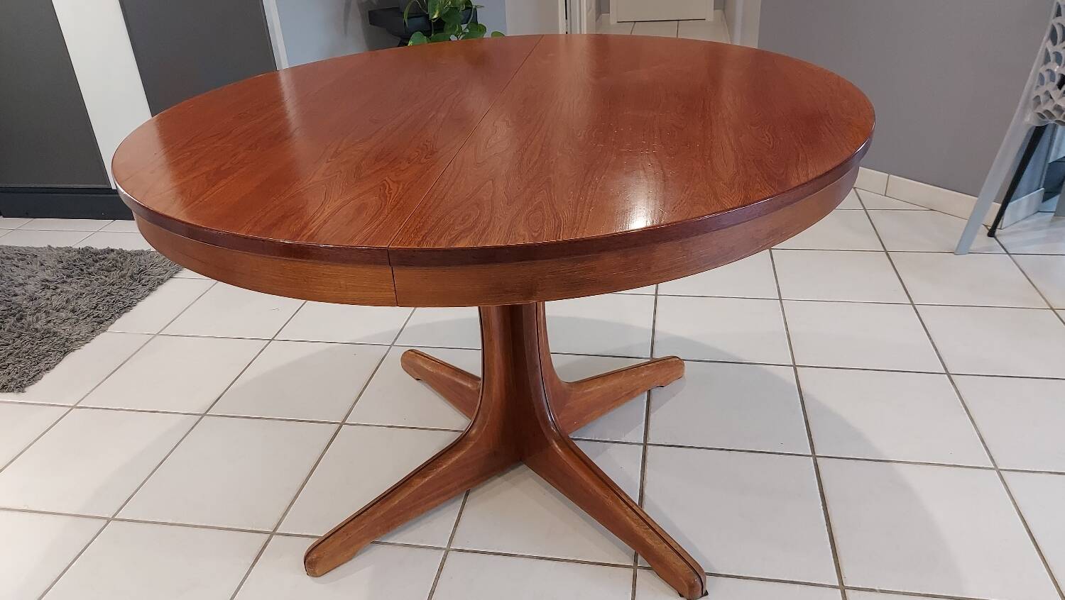 Baumann house extendable round table vintage 1970s