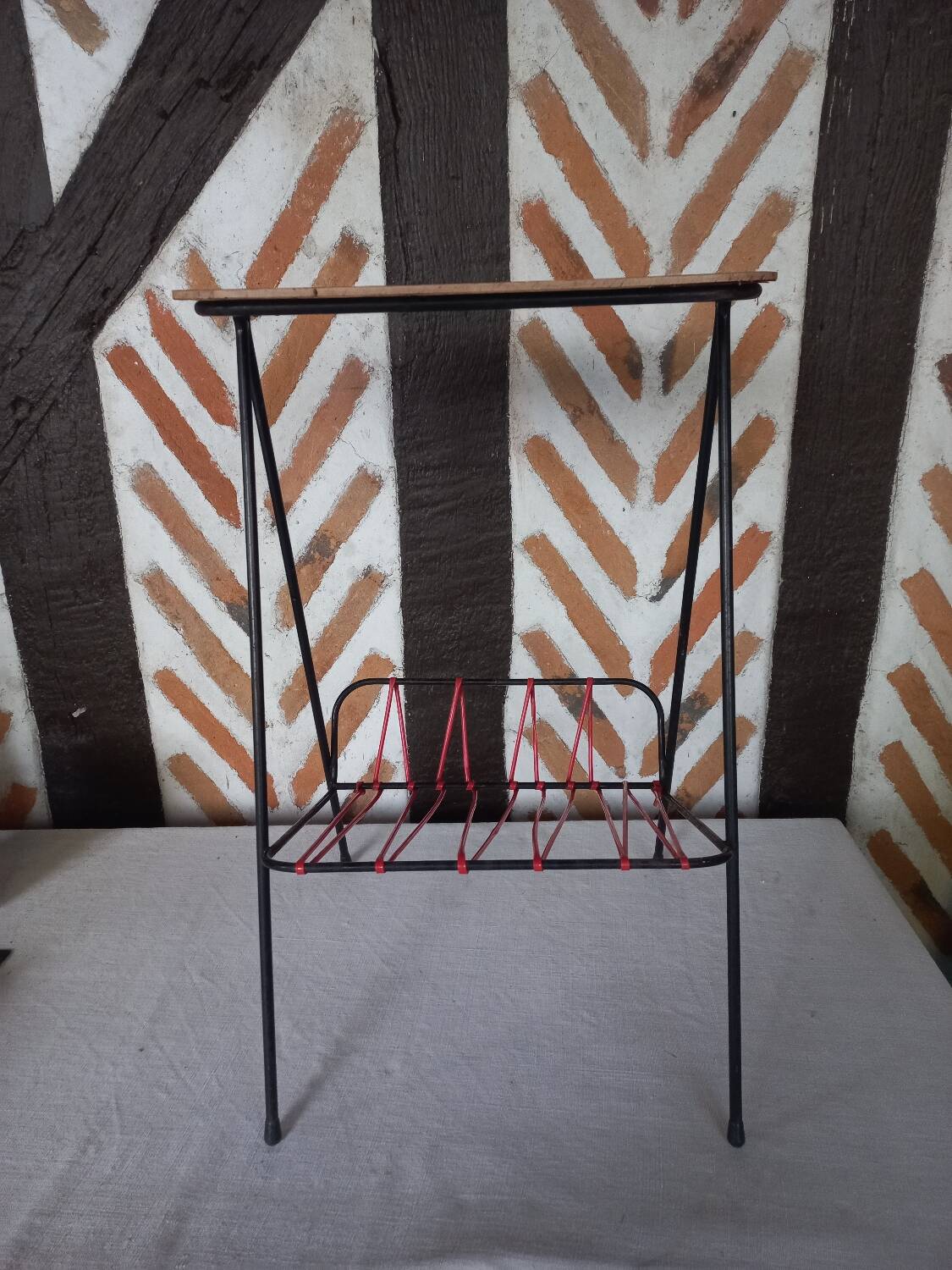 Magazine holder end table 1960