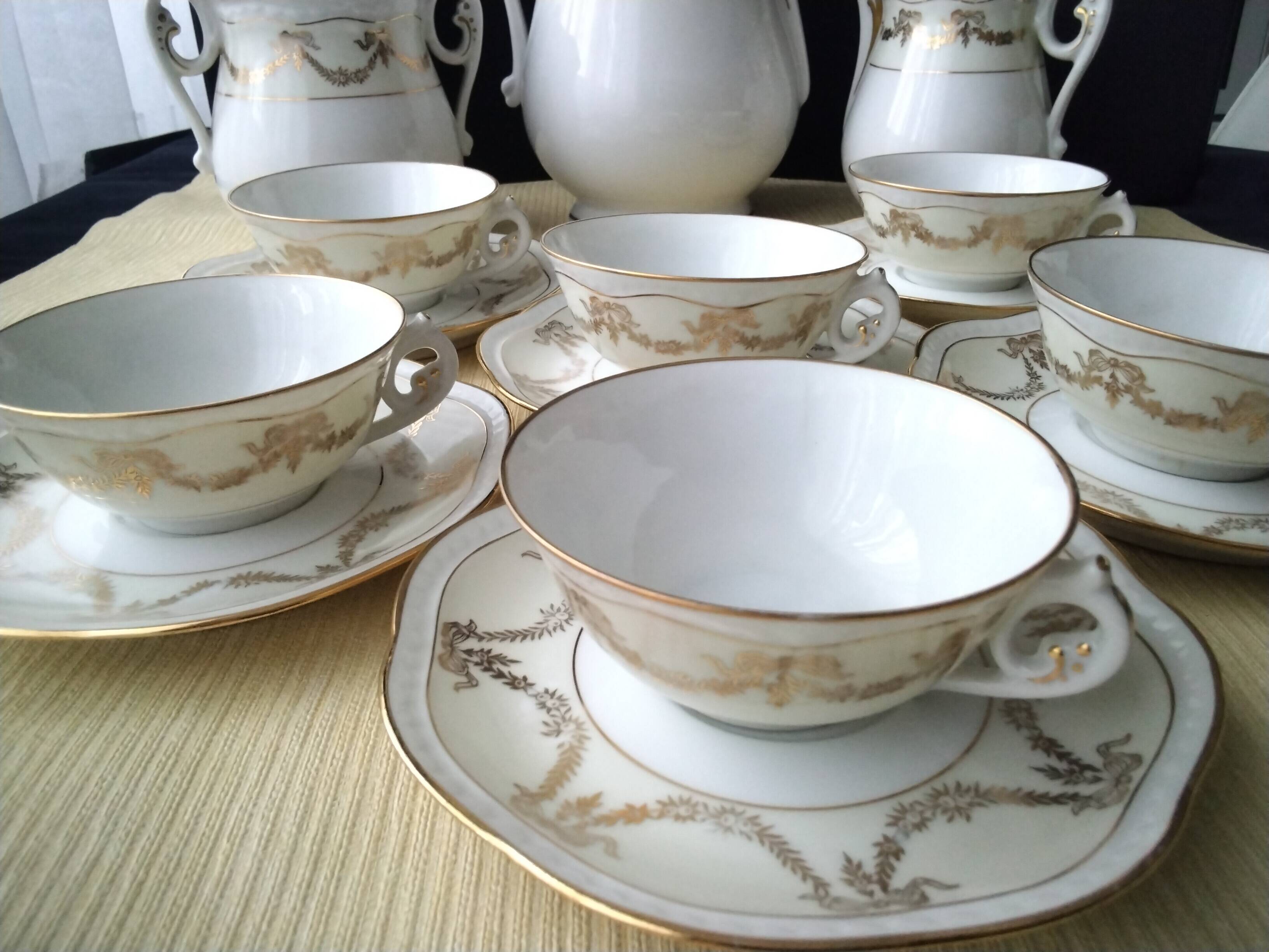 Service à café porcelaine de Limoges Nardon et Lafarge