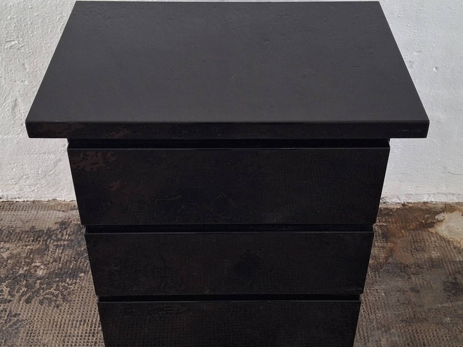 Commode Roche Bobois David Lange, laquée, signée, années 1970.