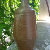 Bouteille en grès artisanale