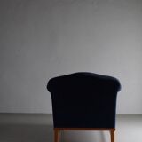 Fauteuil lounge bleu marine bouclé | Suède | Années 1940