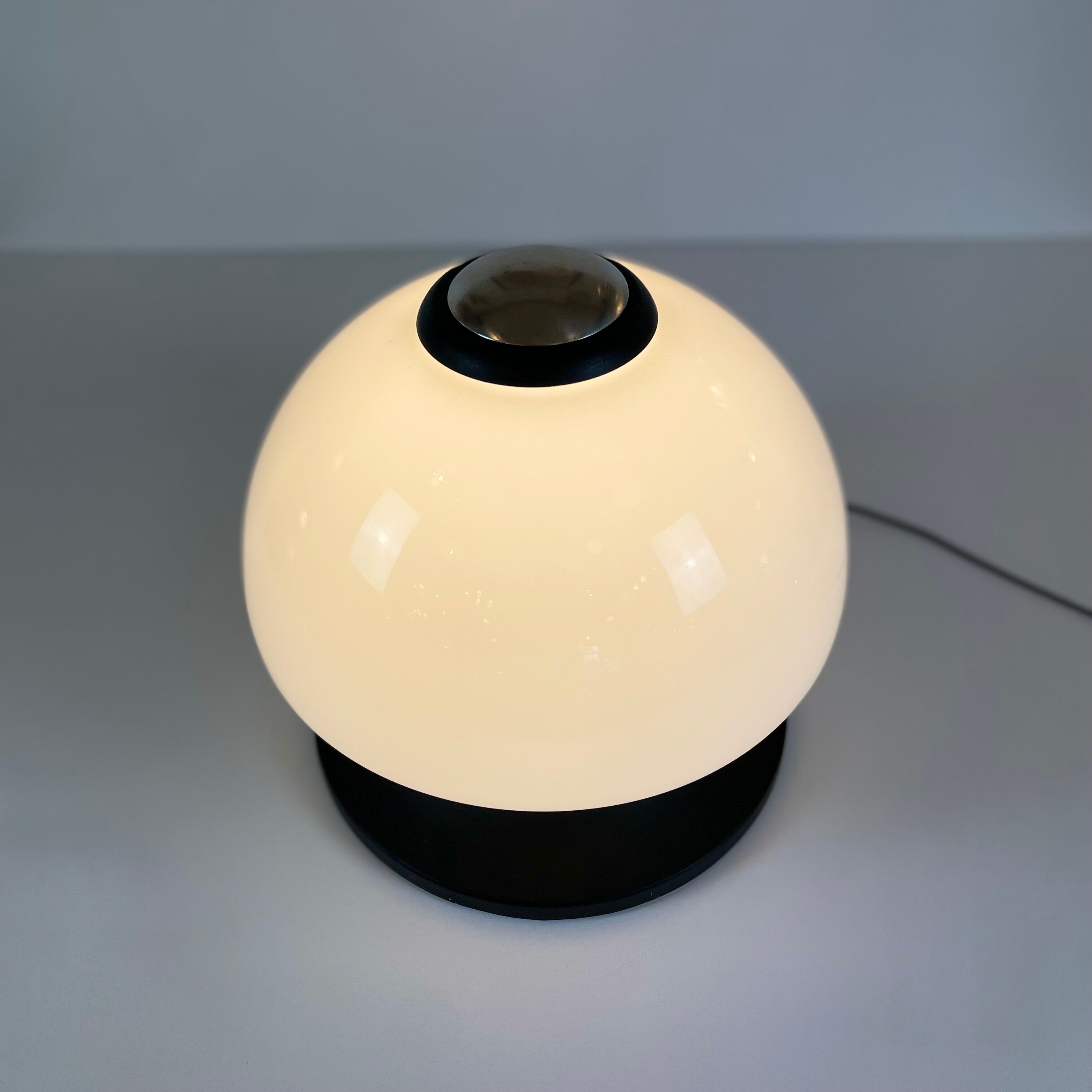 Italian table lamp att. gino sarfatti from 1960'