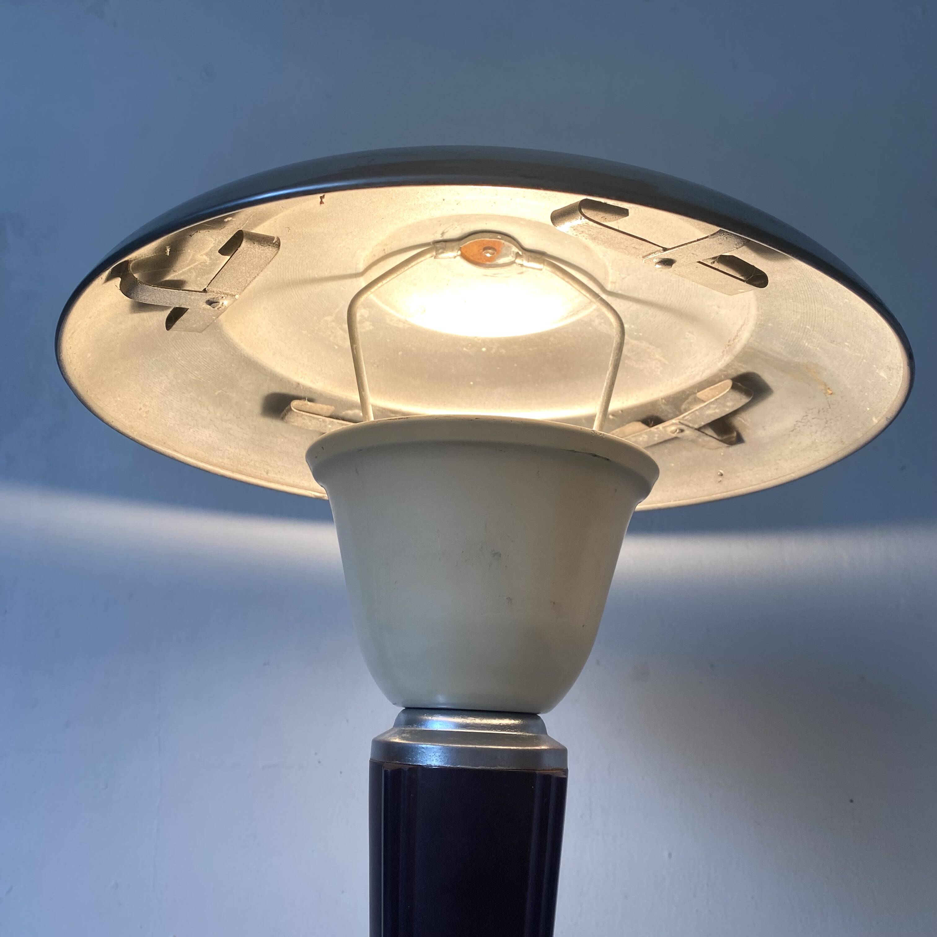Lampe champignon art déco en bakélite et chrome