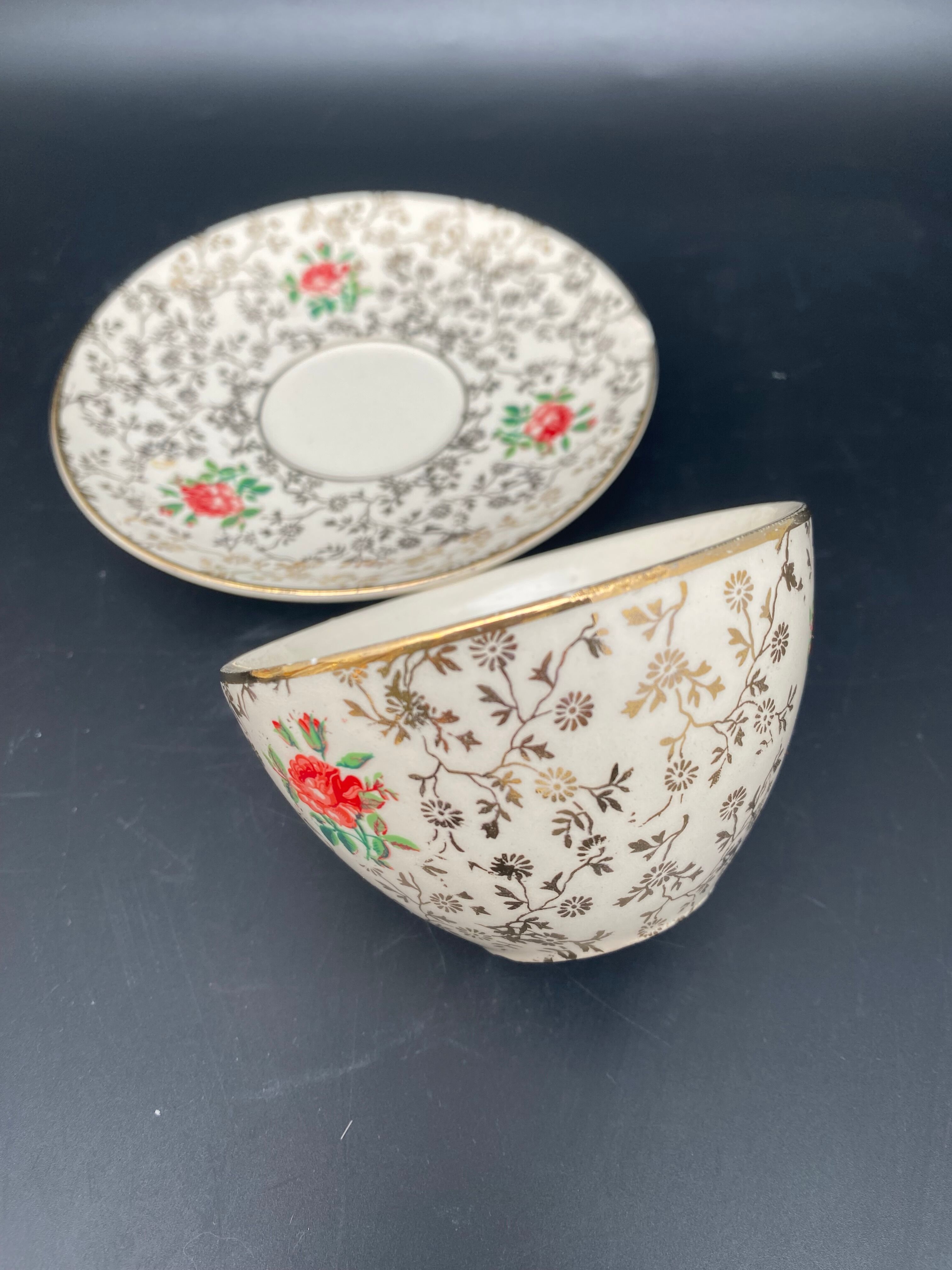 Villeroy & Boch porcelain tea set roses and gilding