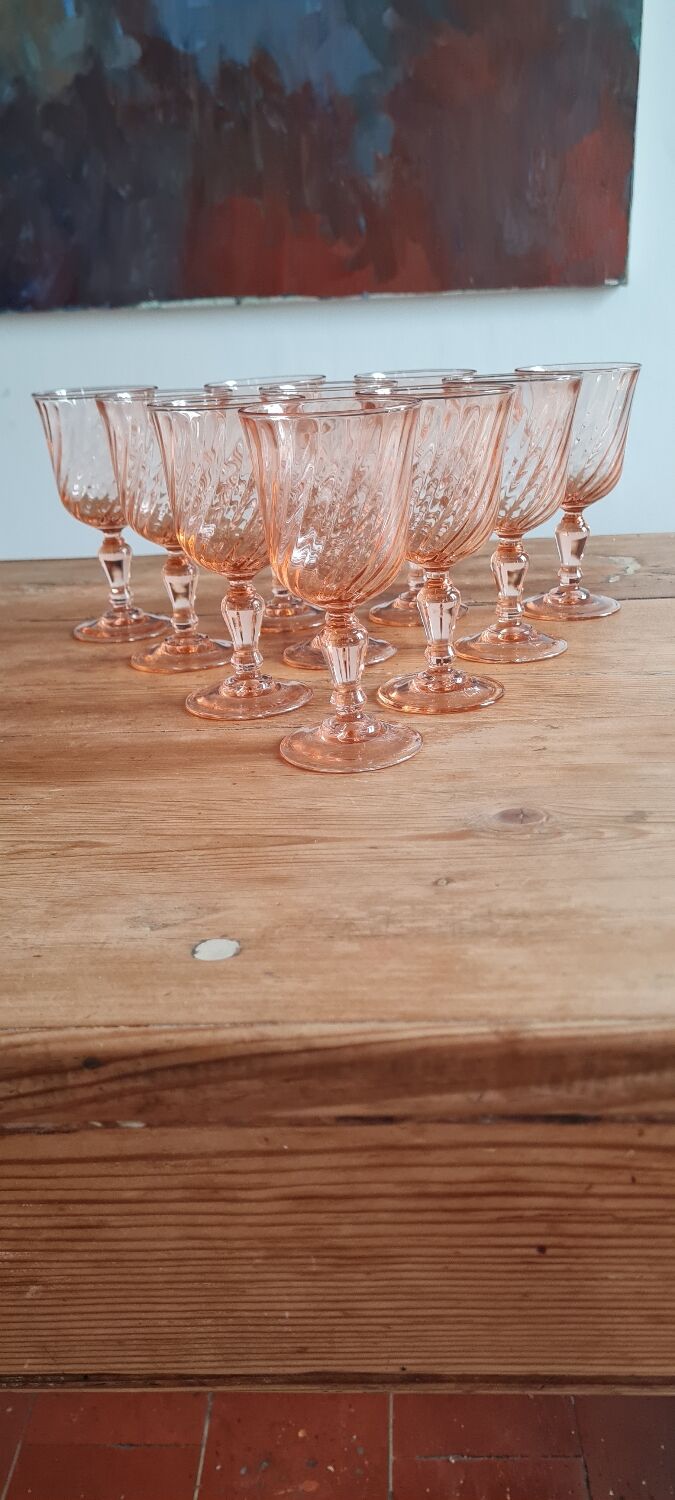 Service of ten arcopal rosaline glasses