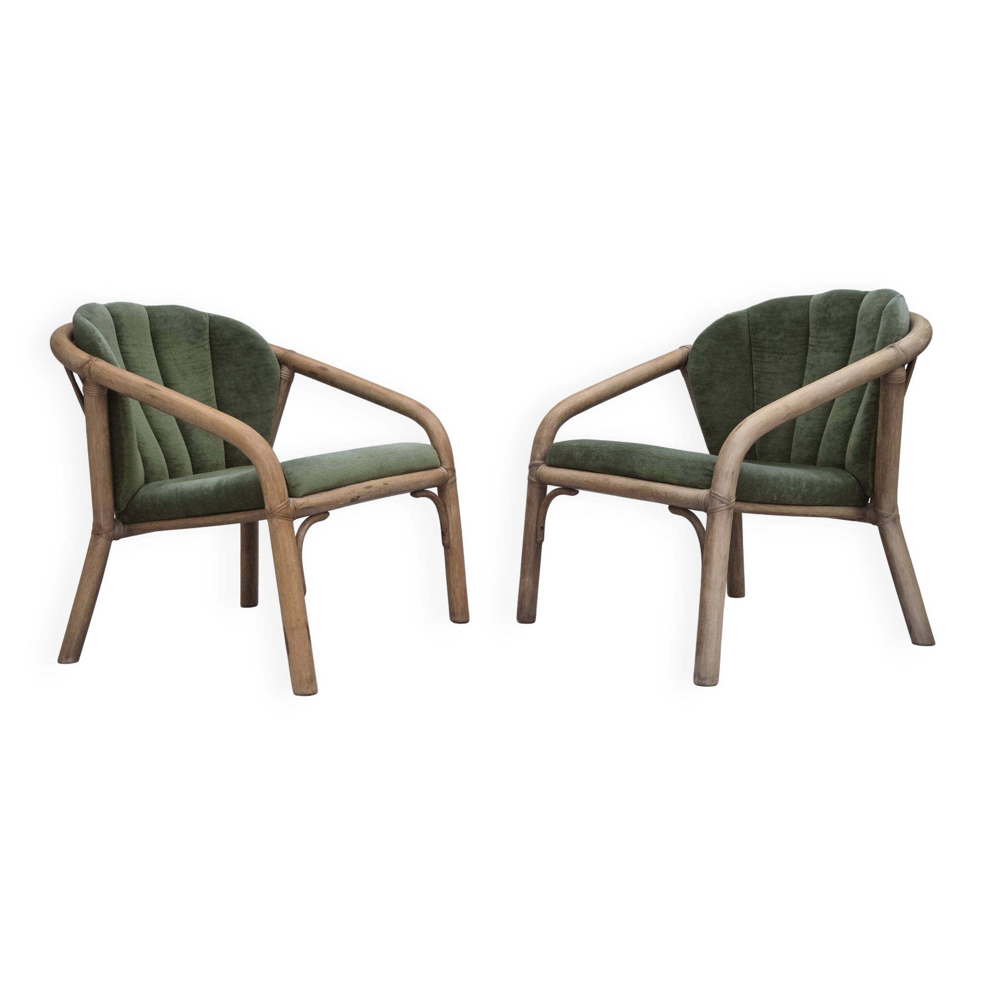 Années 1970, paire de fauteuils lounge scandinaves, mobilier en velours et rotin