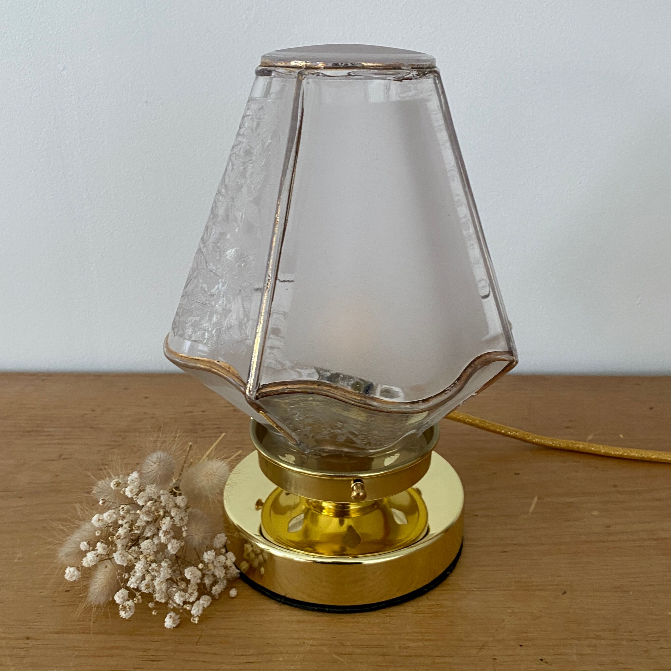 Table lamp globe vintage art deco white and gold