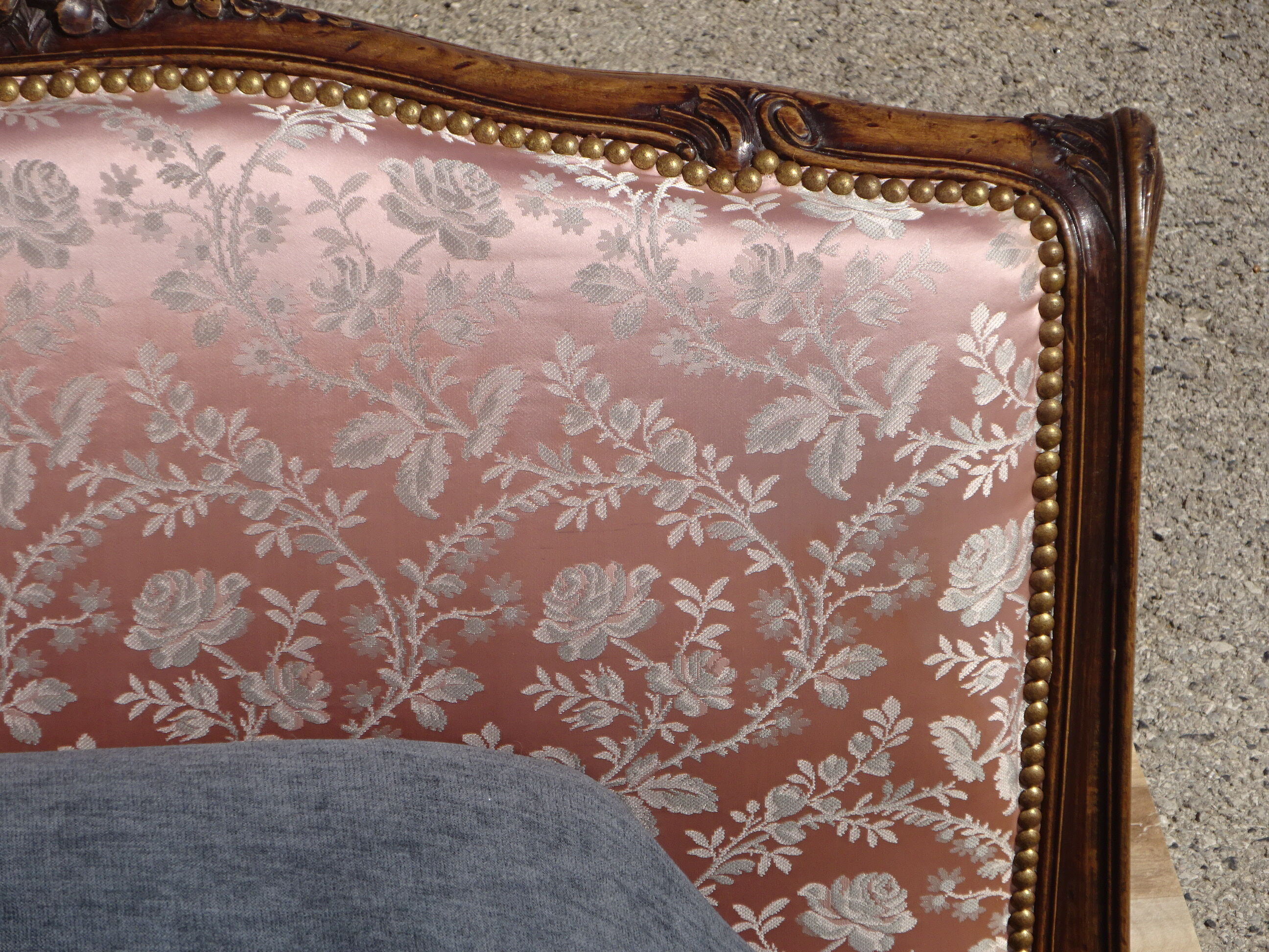 Antique sofa bed, in Louis XV style.