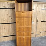 Yeck vintage Scandinavian hi-fi shelf unit