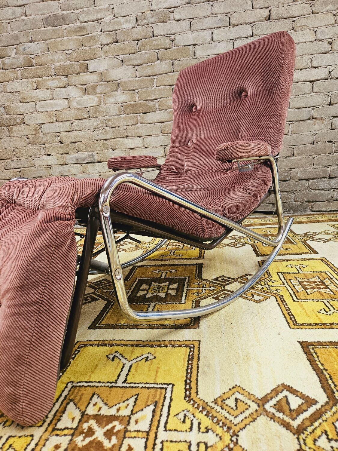 Lounge chair Lama 1970 vintage