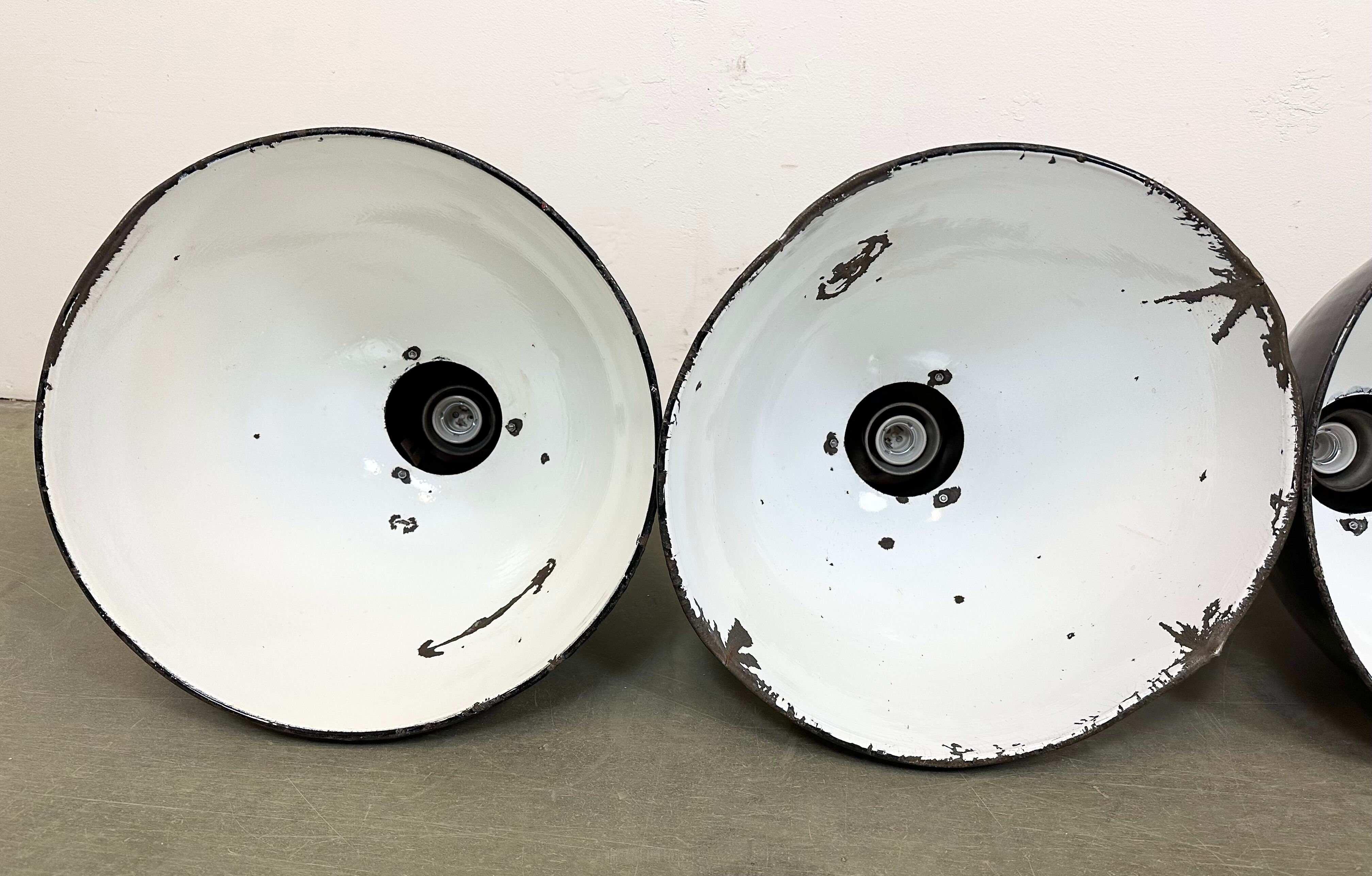 Set of 4 Industrial Bauhaus Black Enamel Pendant Lamps, 1960s