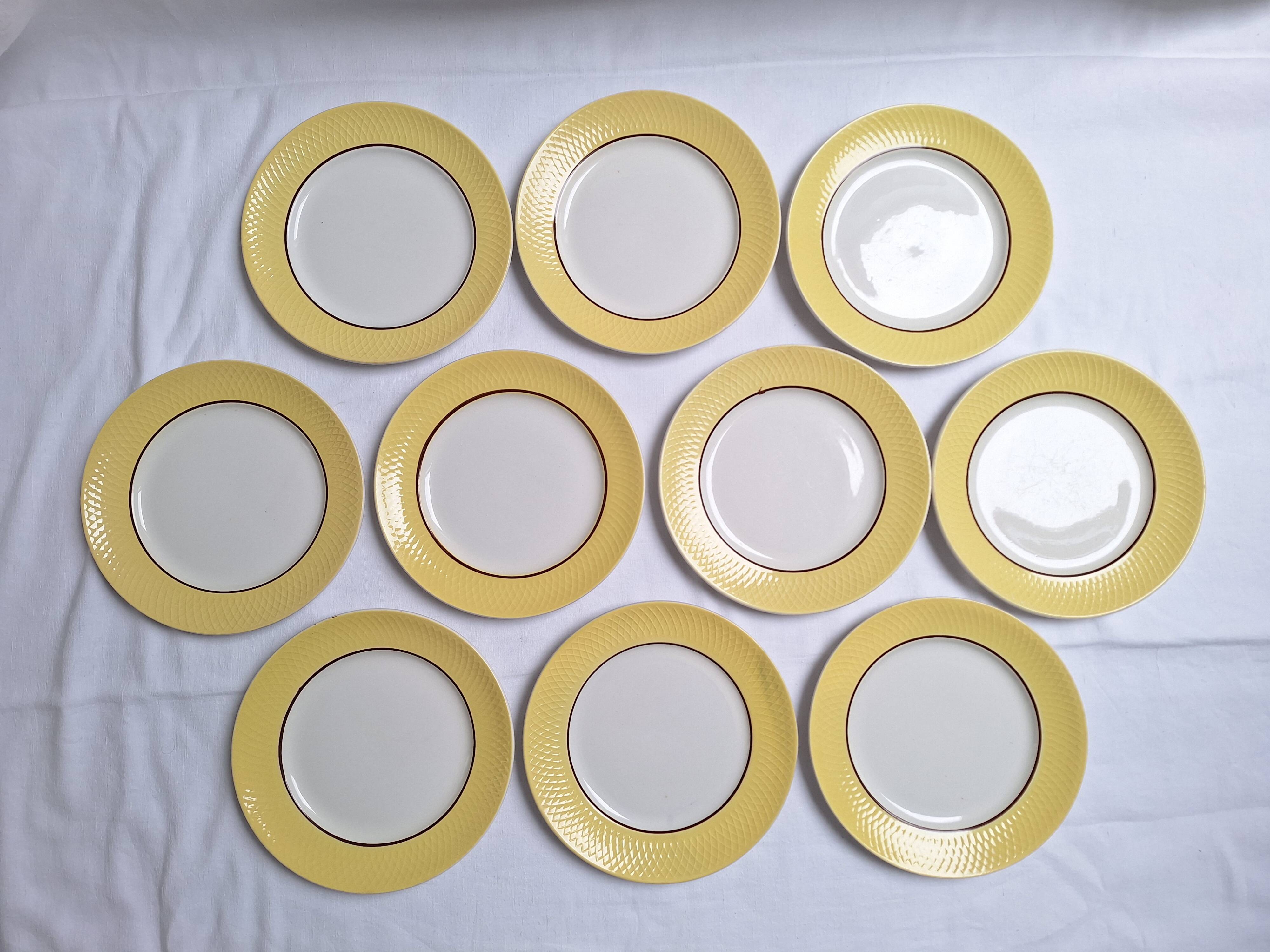 Yellow dinner plates from Moulin des Loups