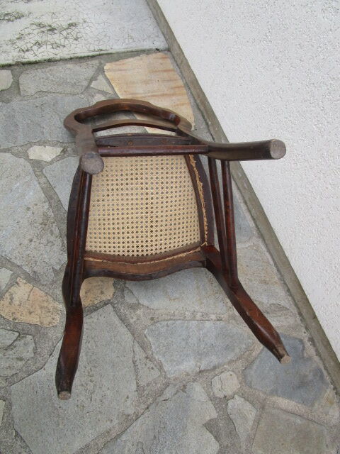 Antique canned chair
