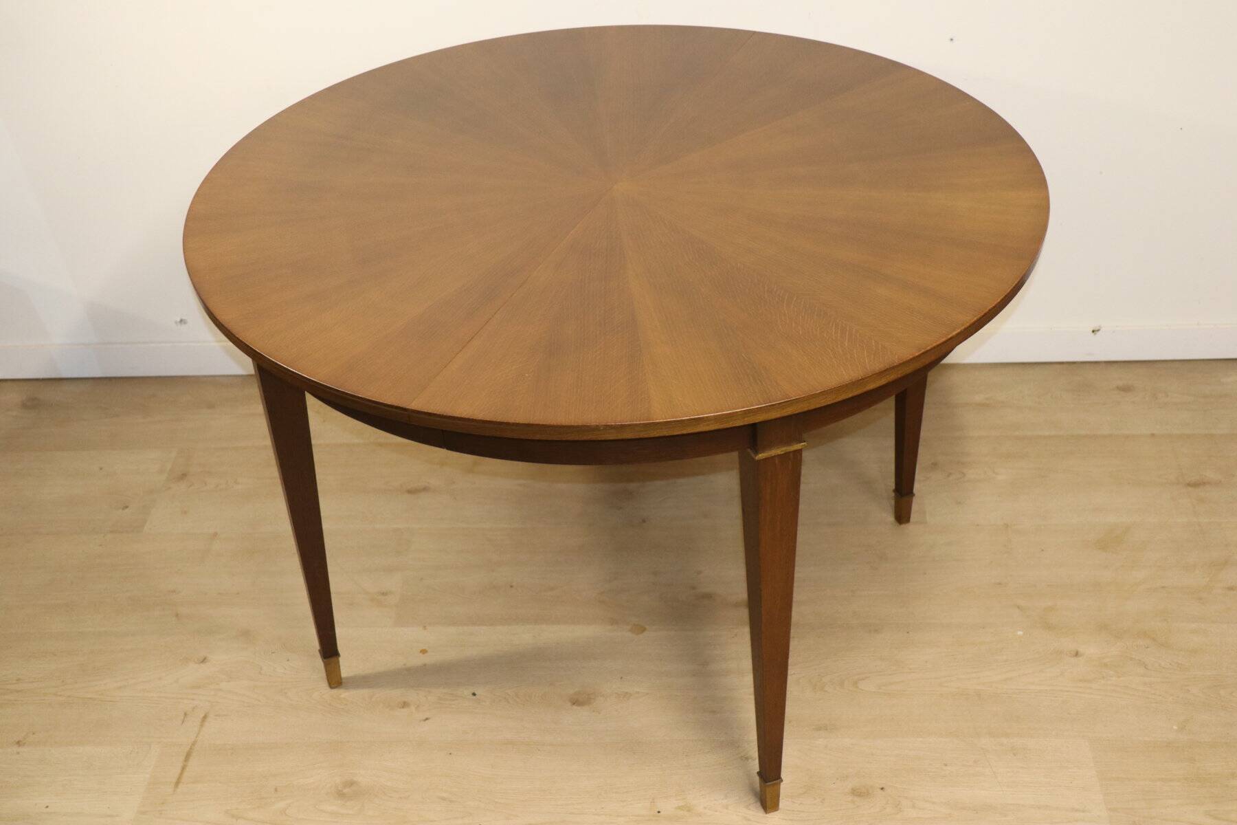 Neo-Classical style mahogany dining table, Art Deco period, 1940