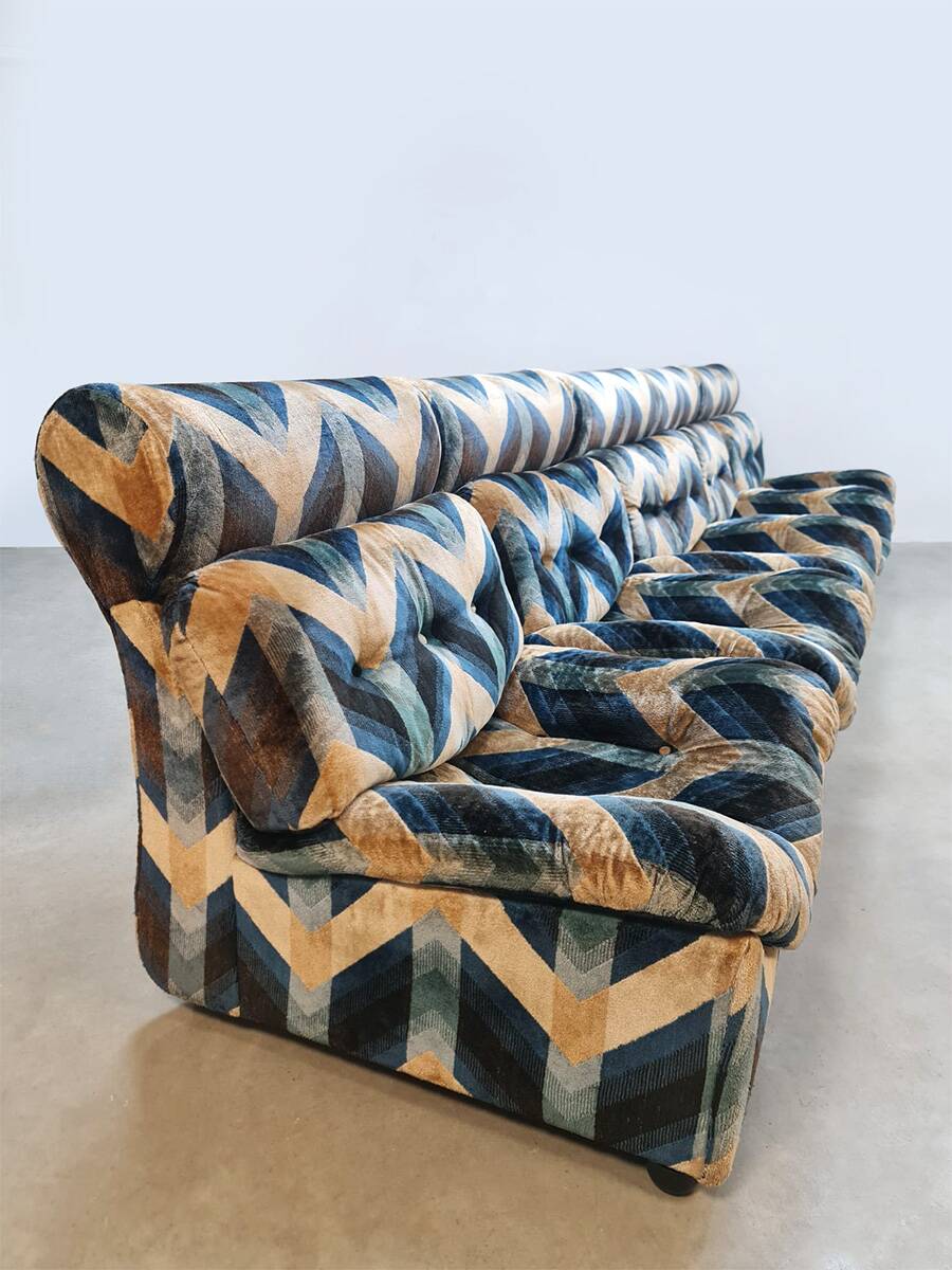 Canapé modulable vintage en velours « Lignes géométriques »