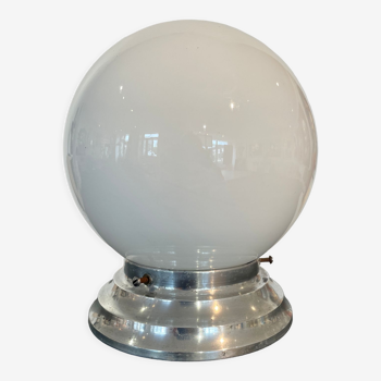 Vintage ball lamp to pose
